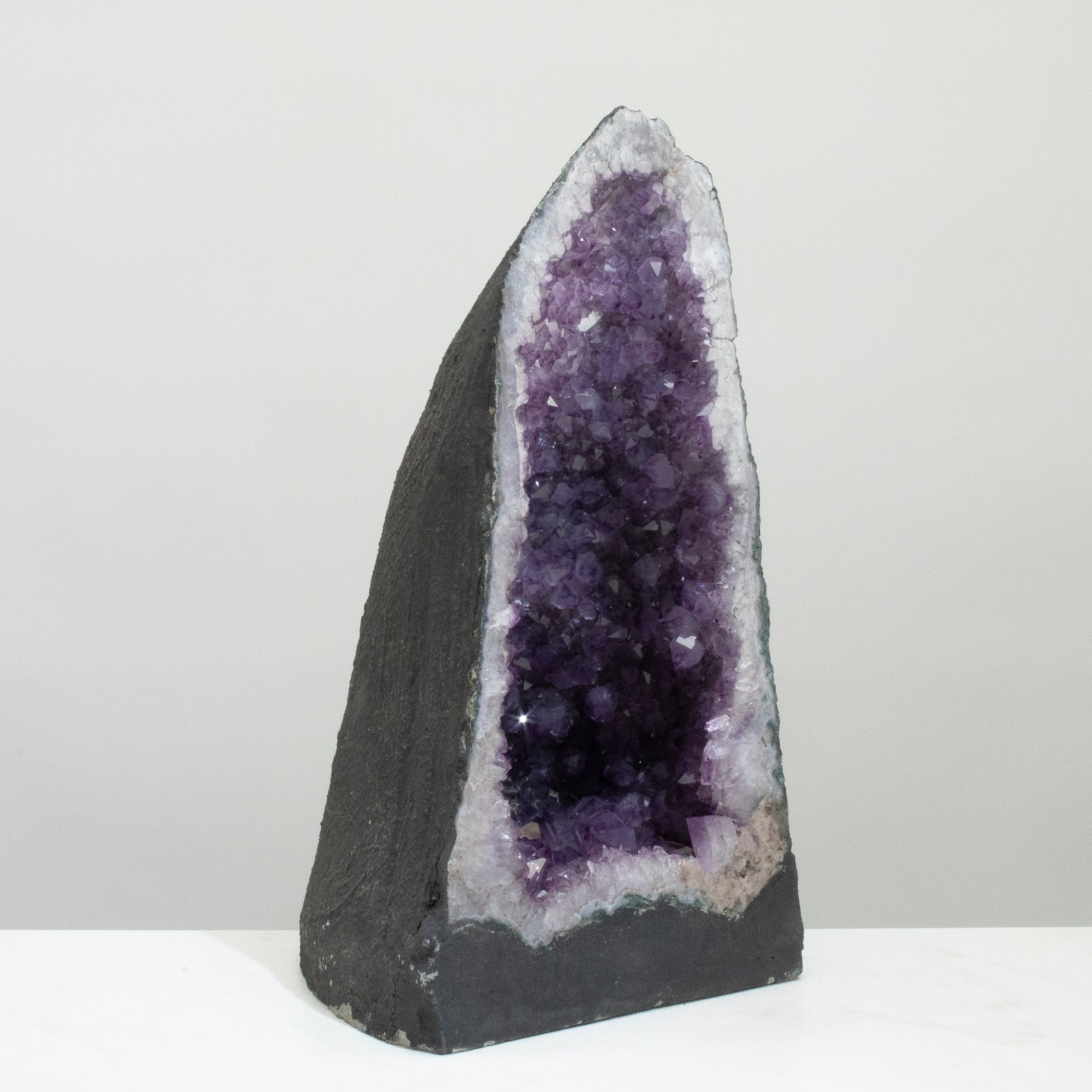 Kalifano Amethyst Amethyst Geode Cathedral from Brazil - 16" / 29.5 lbs BAG5000.003