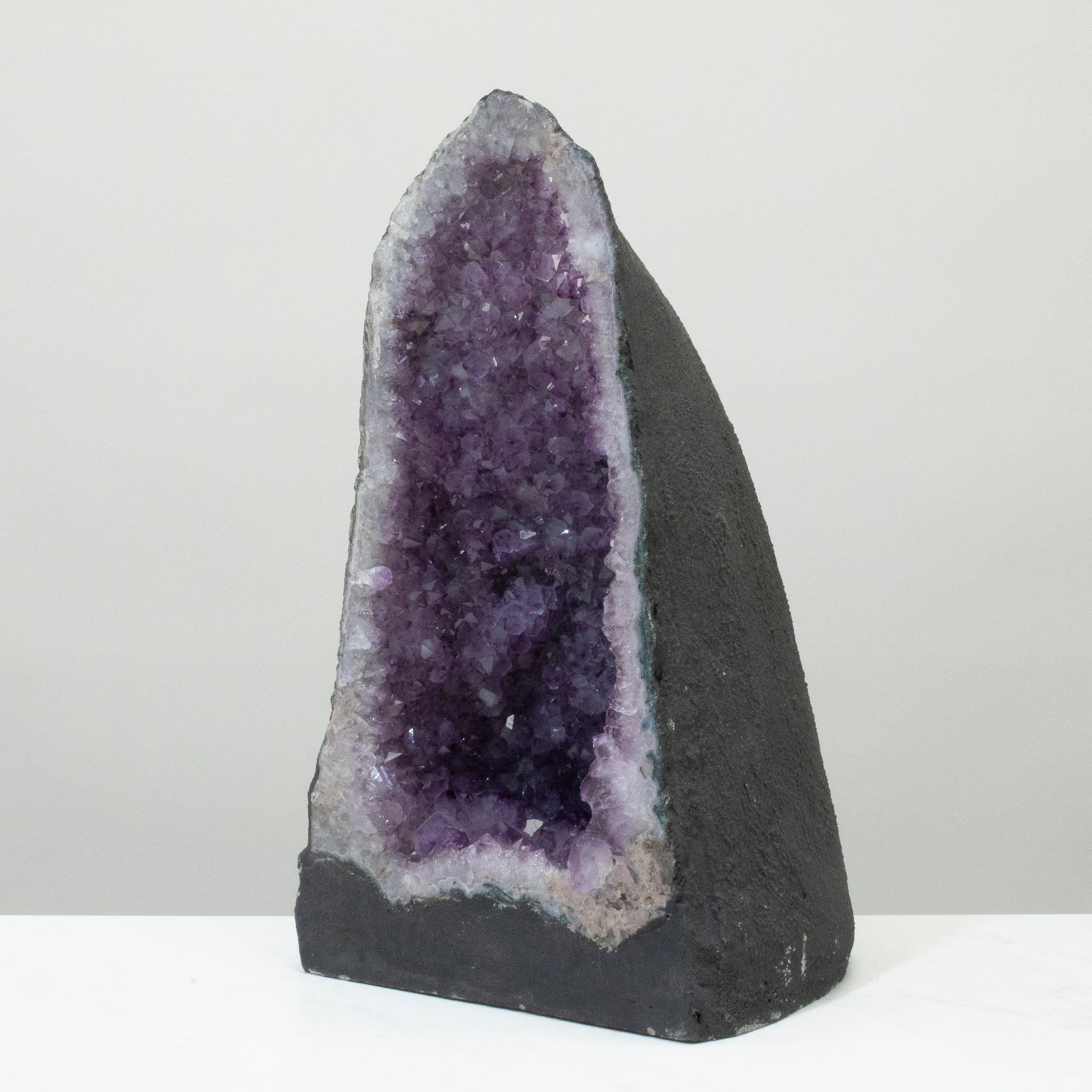 Kalifano Amethyst Amethyst Geode Cathedral from Brazil - 16" / 29.5 lbs BAG5000.003