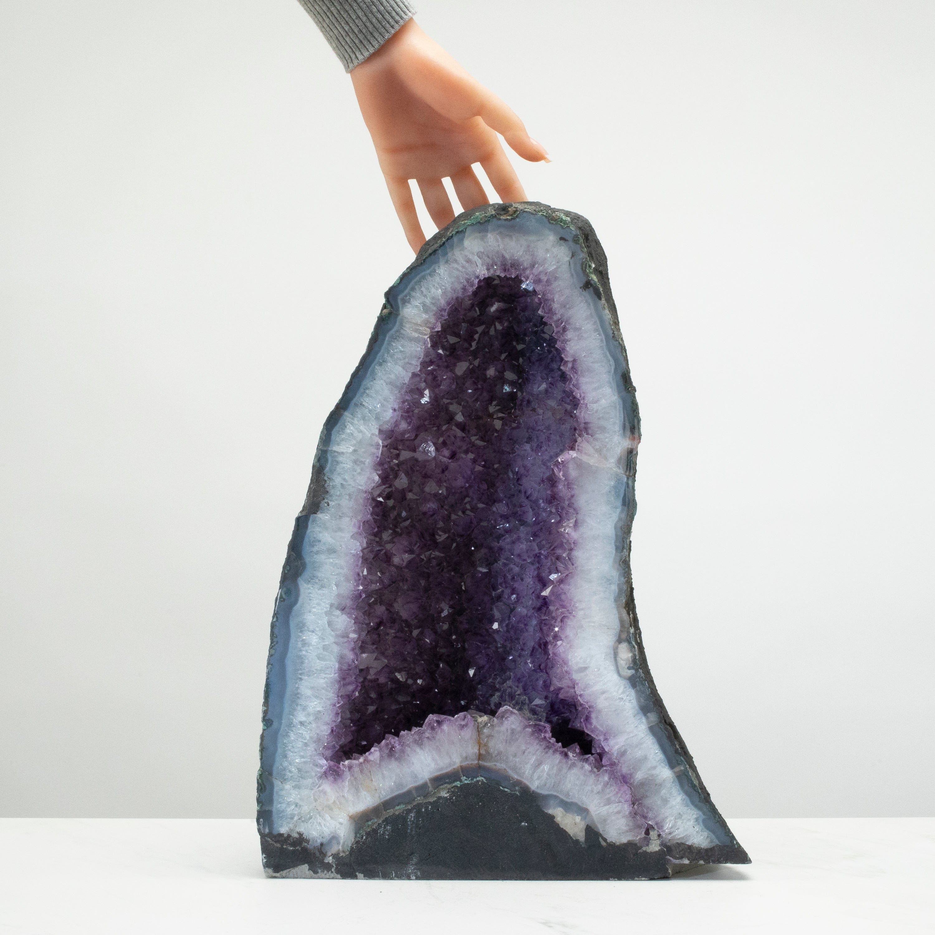 Kalifano Amethyst Amethyst Geode Cathedral from Brazil - 17" / 43.1 lbs BAG6800.004