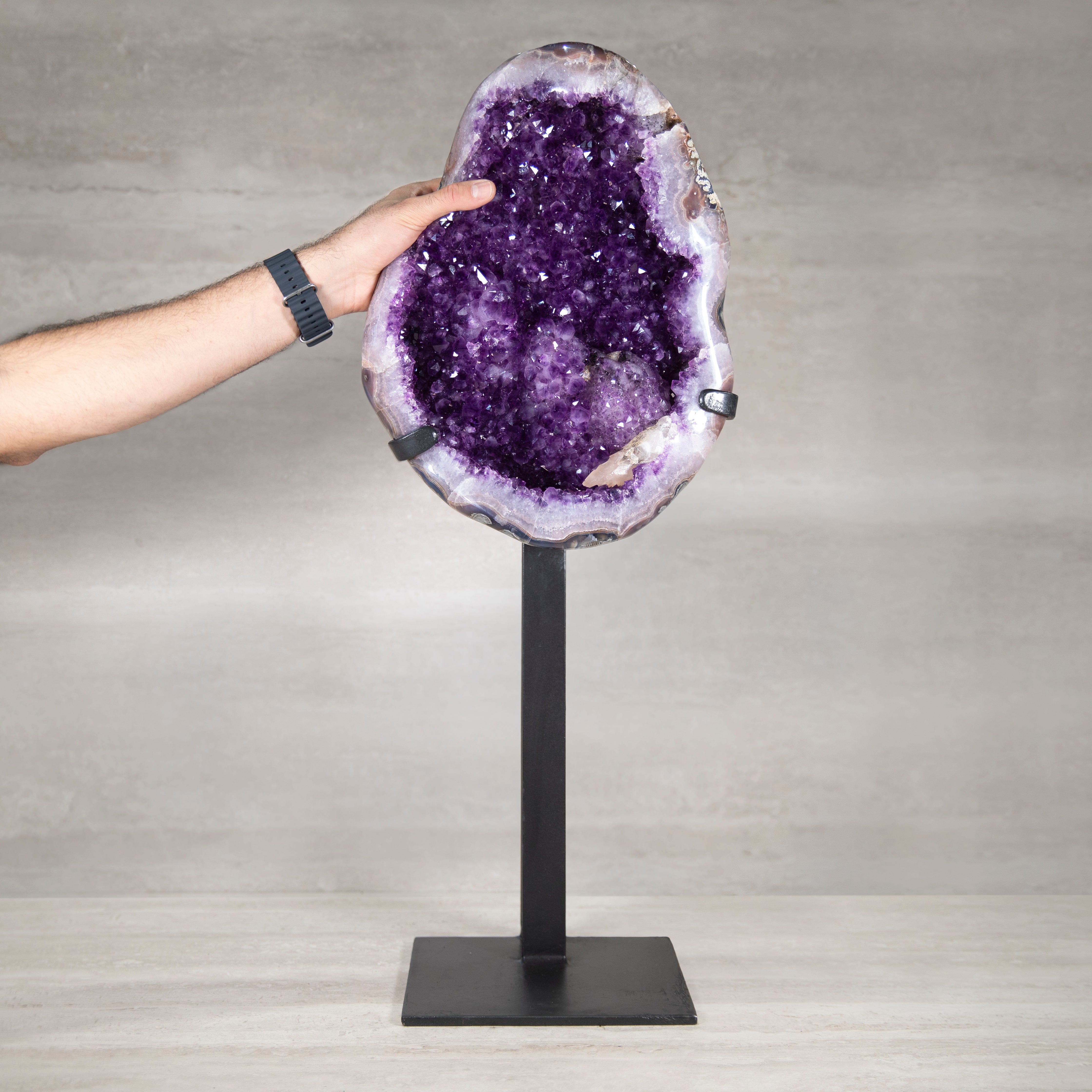 Kalifano Amethyst Amethyst Geode on Custom Stand from Brazil - 31 in / 46 lbs UAG16000.011