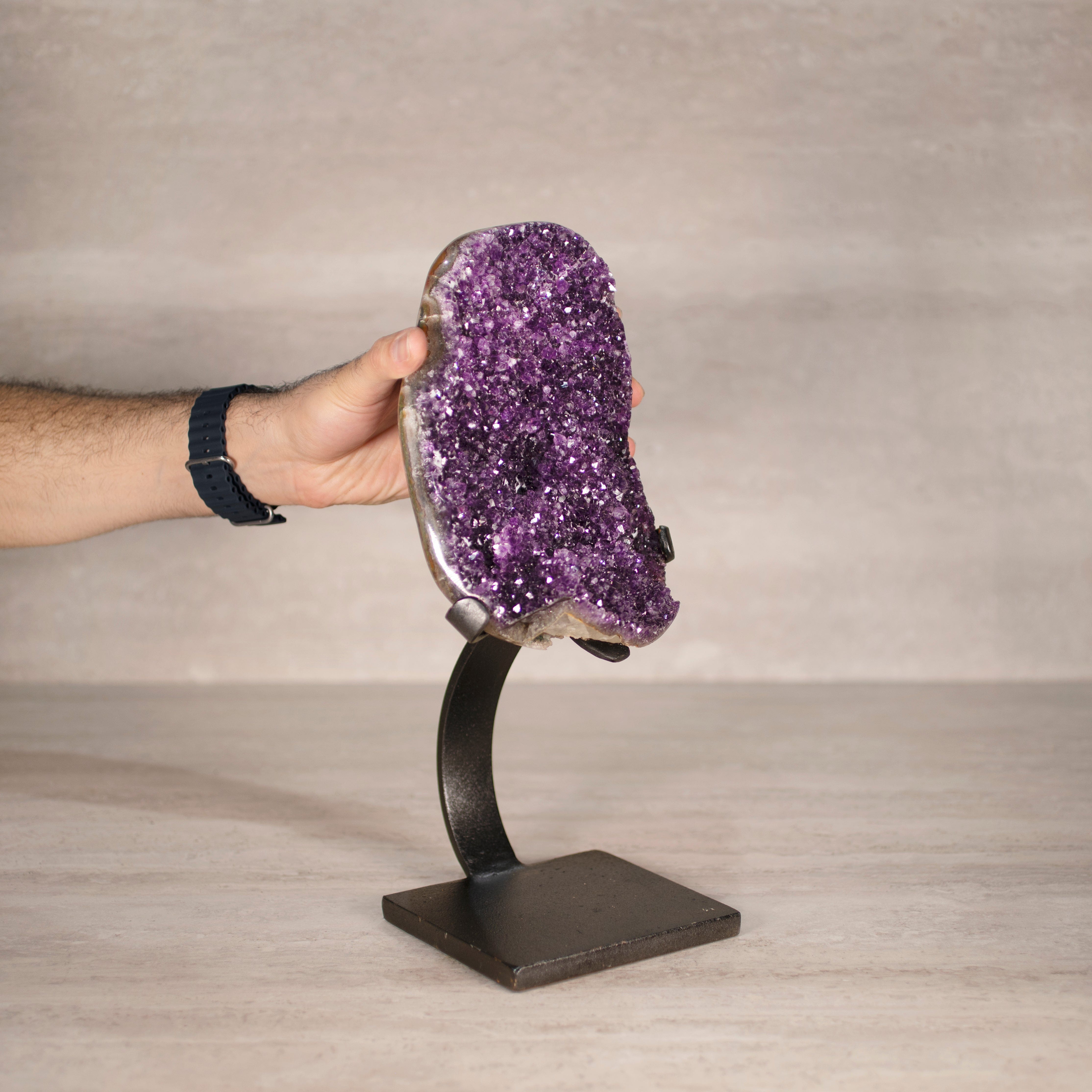 Kalifano Amethyst Amethyst Geode on Custom Stand from Uruguay - 13.5 in / 9 lbs UAG4100.006