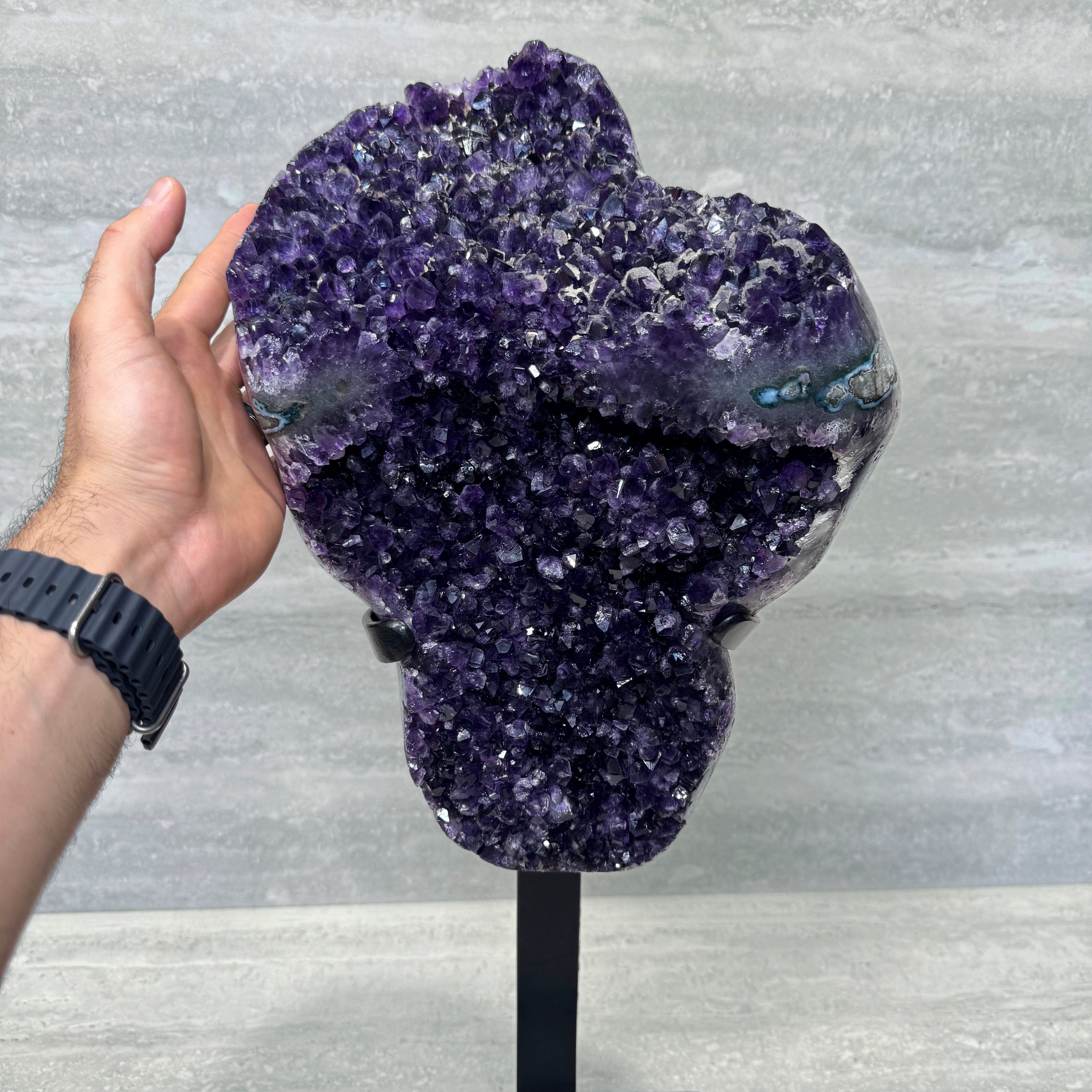 Kalifano Amethyst Amethyst Geode on Custom Stand from Uruguay - 27 in / 44 lbs UAG20000.004