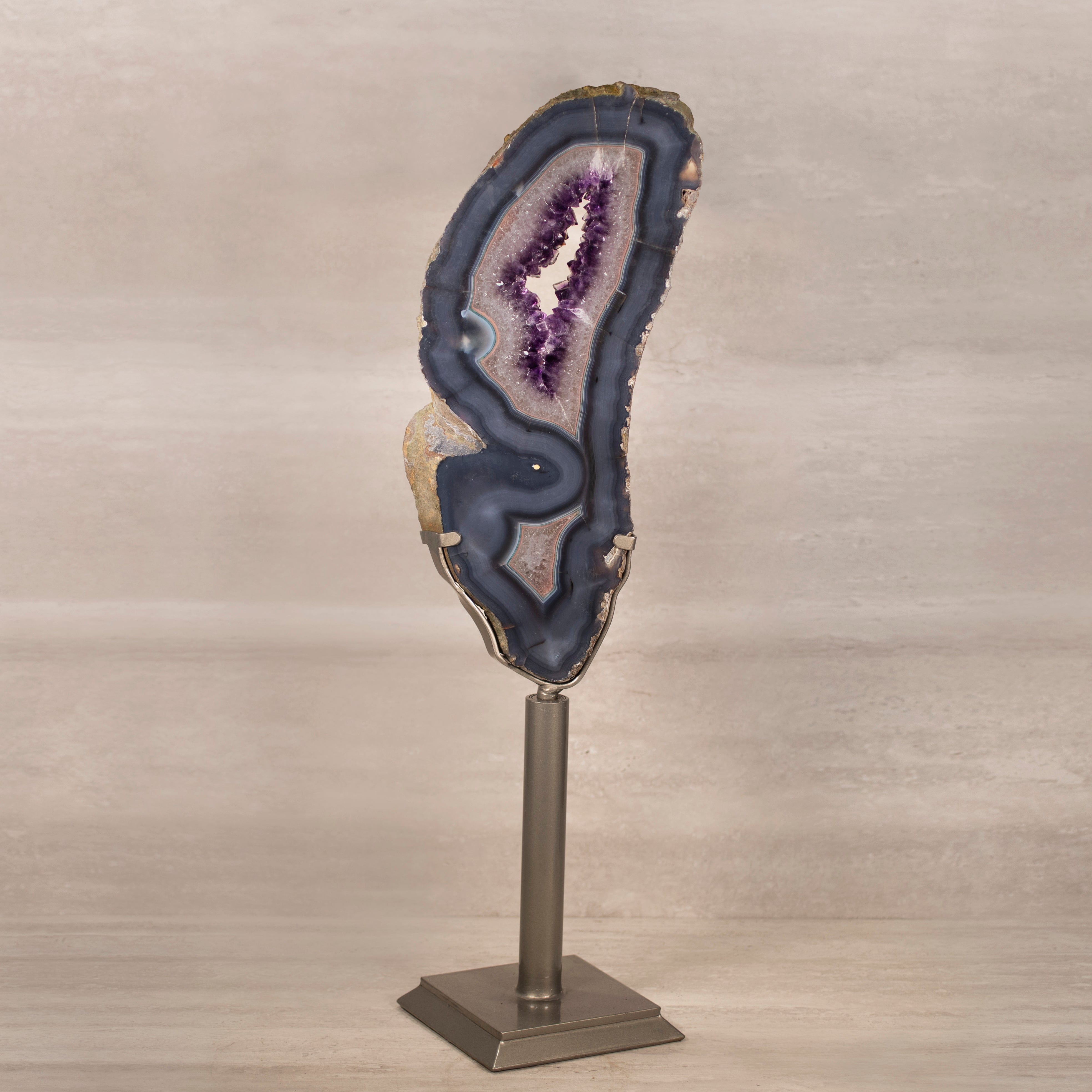 Kalifano Amethyst Amethyst Geode on Custom Stand from Uruguay - 32 in / 22 lbs UAG20000.010