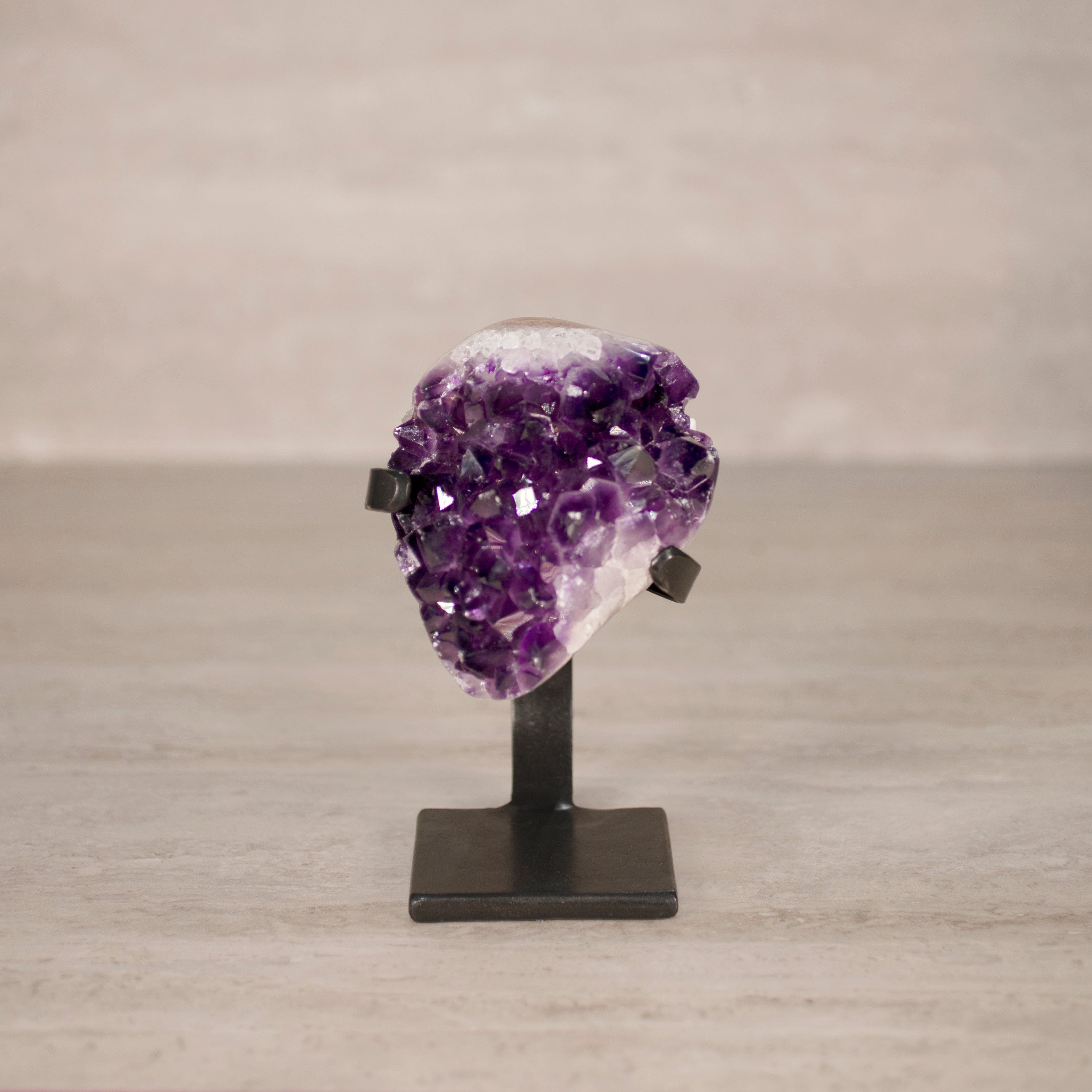 Kalifano Amethyst Amethyst Geode on Custom Stand from Uruguay - 6.5 in / 2.5 lbs UAG1300.024