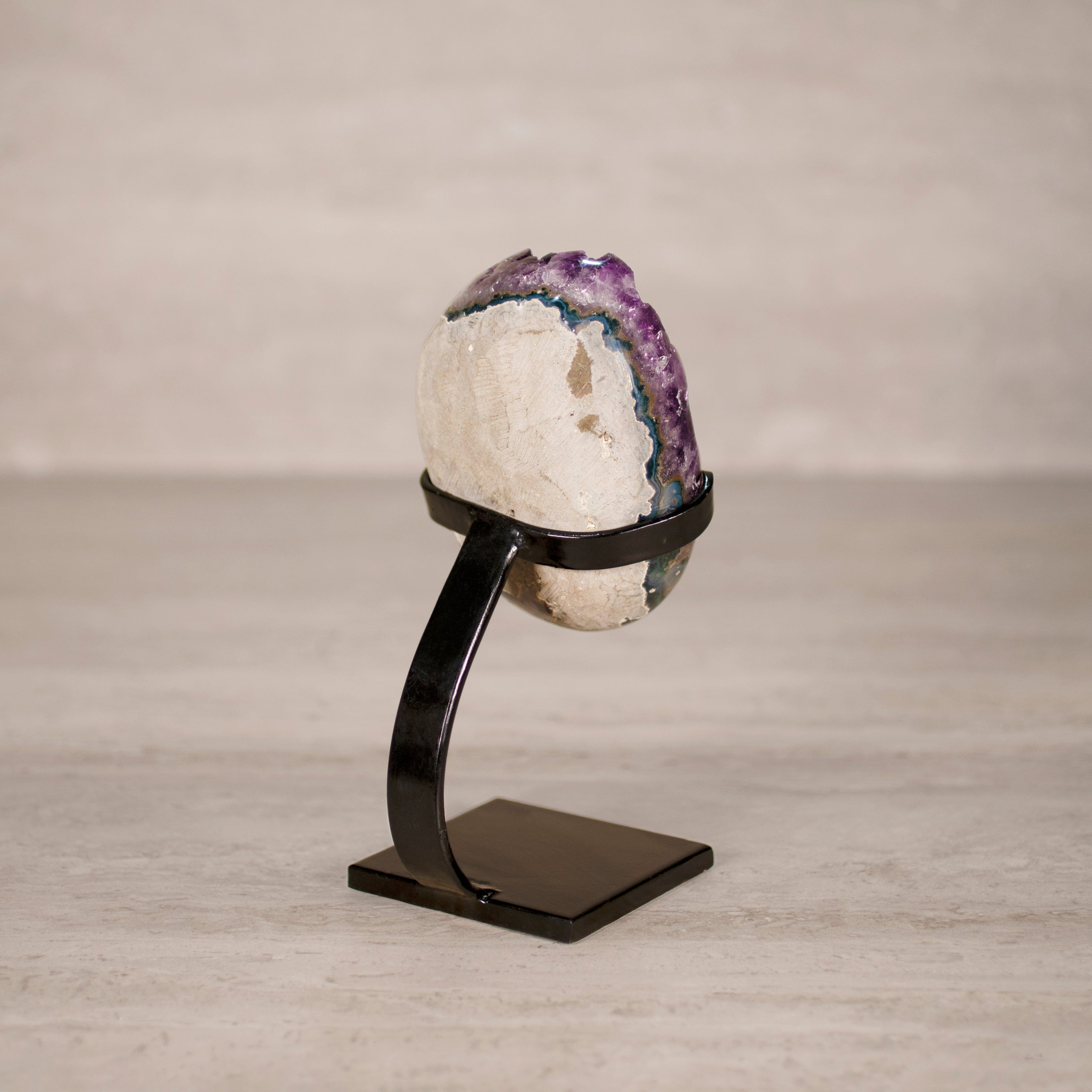 Kalifano Amethyst Amethyst Geode on Custom Stand from Uruguay - 7.5 in / 3 lbs UAG1400.033