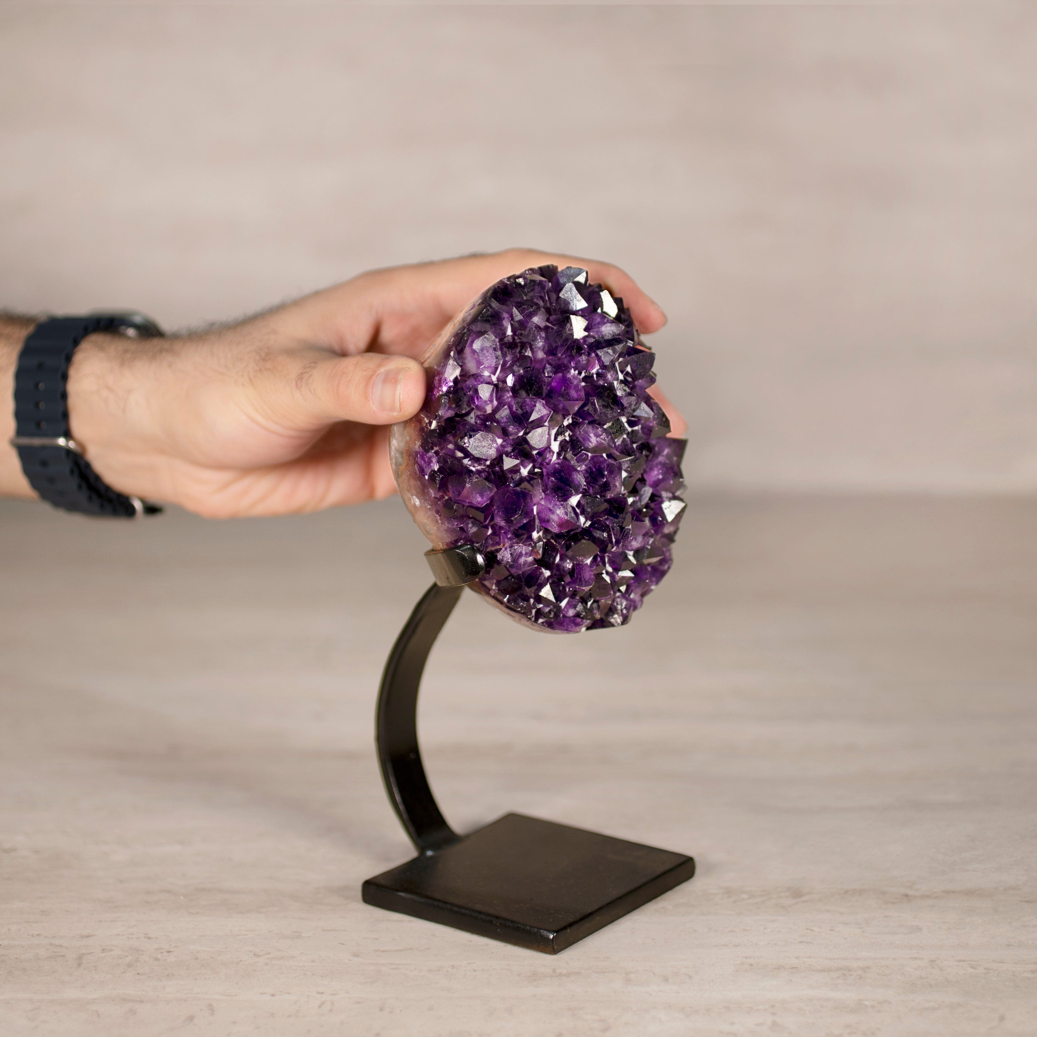 Kalifano Amethyst Amethyst Geode on Custom Stand from Uruguay - 8 in / 3.5 lbs UAG1700.026