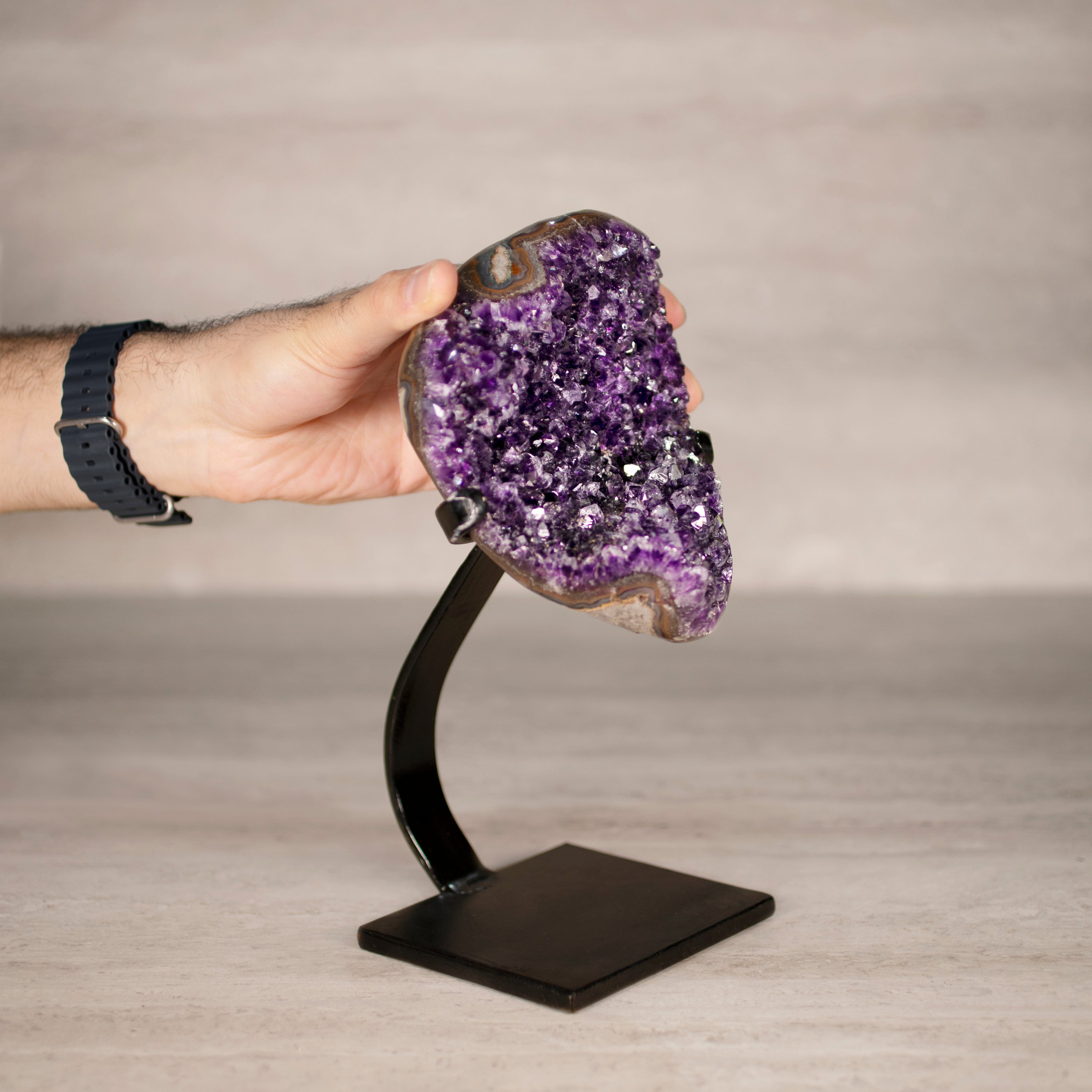 Kalifano Amethyst Amethyst Geode on Custom Stand from Uruguay - 9.5 in / 5 lbs UAG2400.048