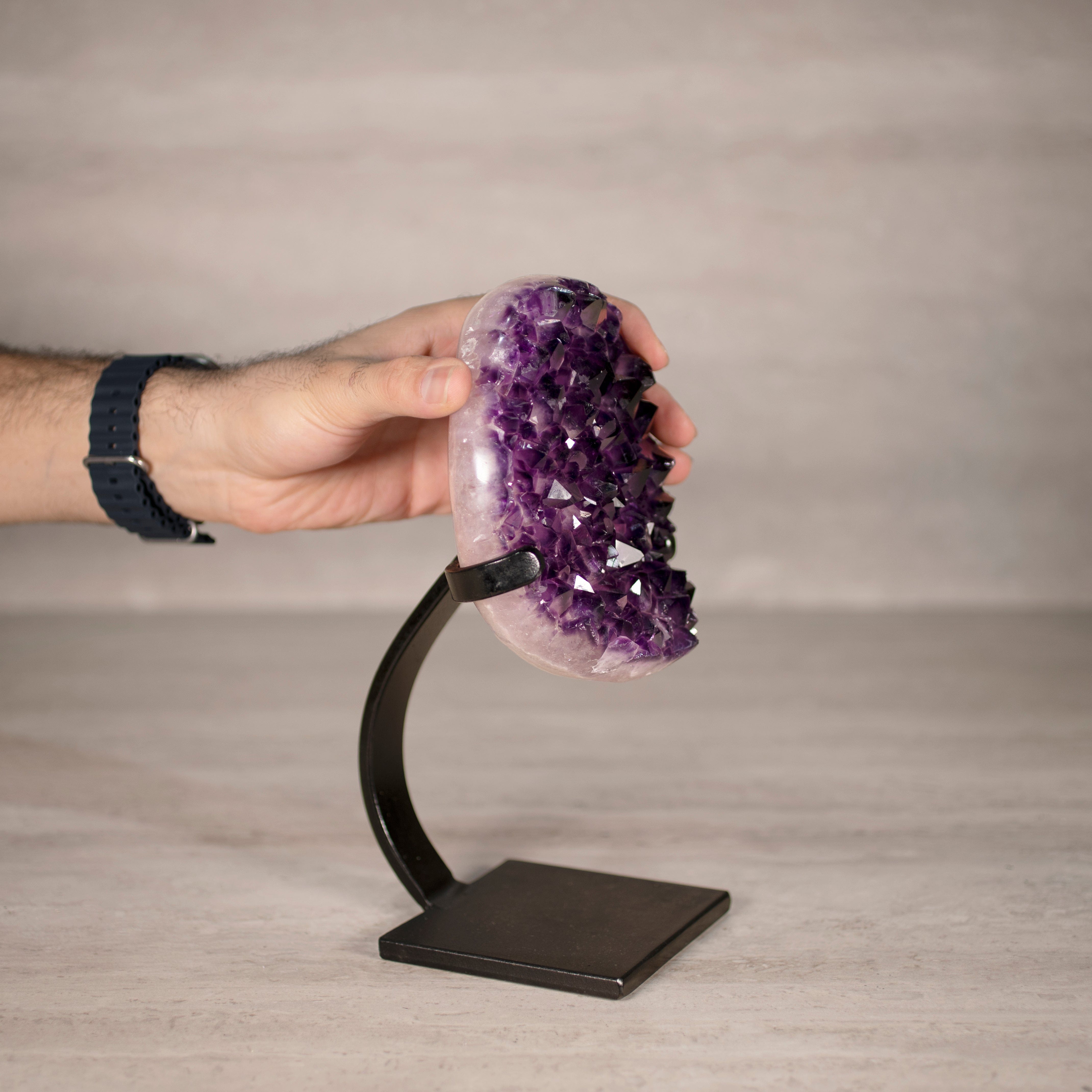 Kalifano Amethyst Amethyst Geode on Custom Stand from Uruguay - 9 in / 5.5 lbs UAG2400.046