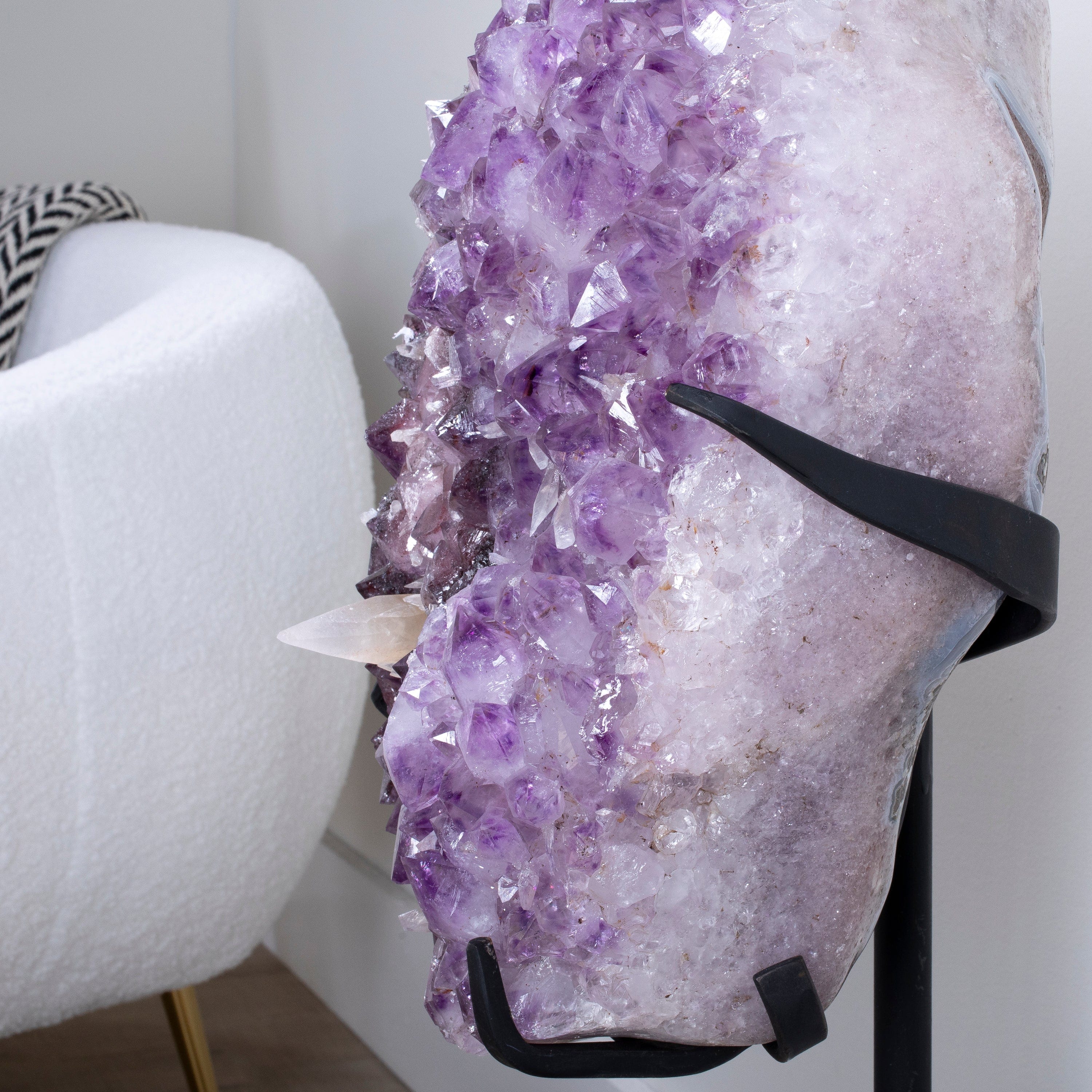 Kalifano Amethyst Amethyst Geode with Calcite from Brazil on Custom Stand- 31" / 66 lbs BAG6400.004