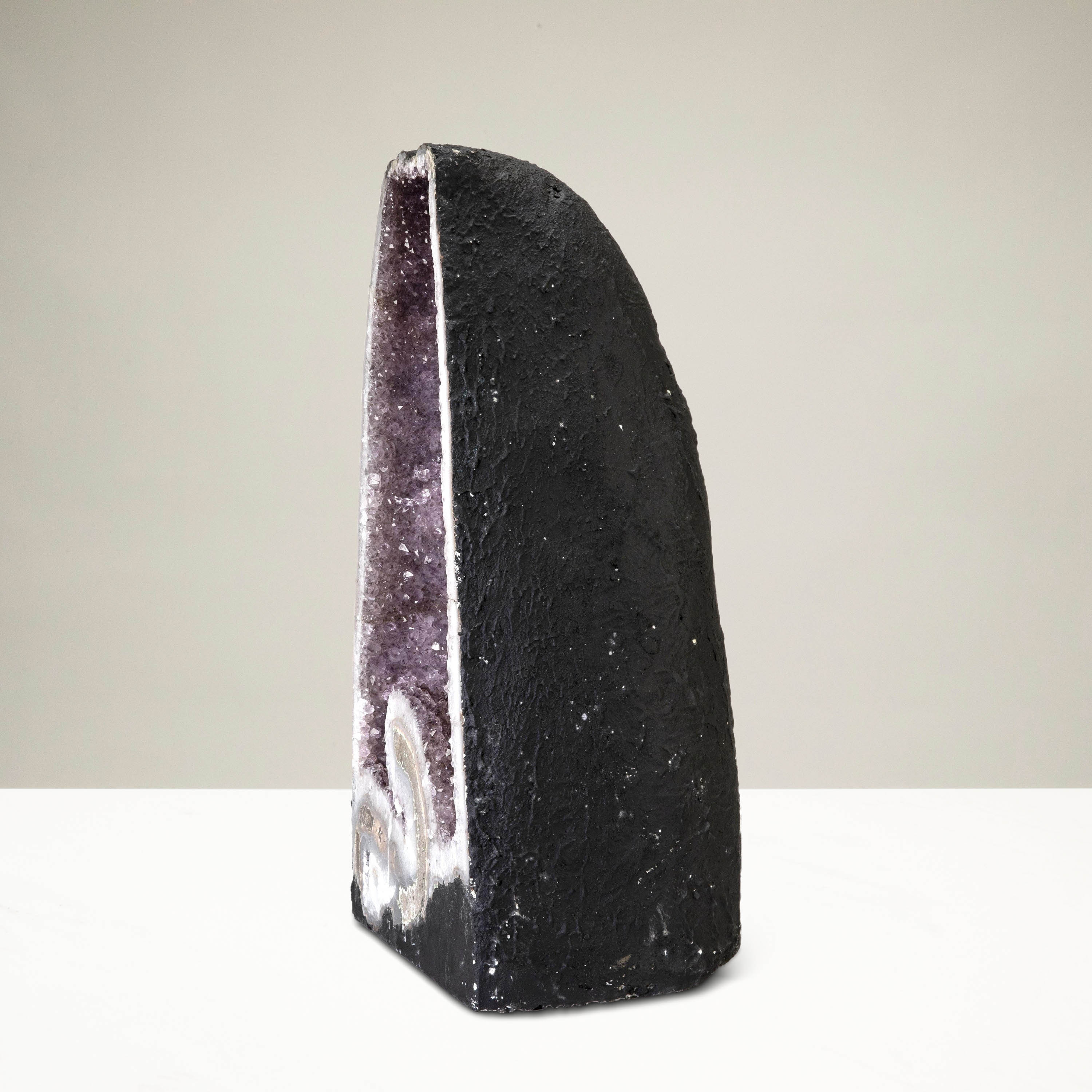 Kalifano Amethyst Natural Brazilian Amethyst Crystal Geode Cathedral - 20 in / 71 lbs BAG6200.001