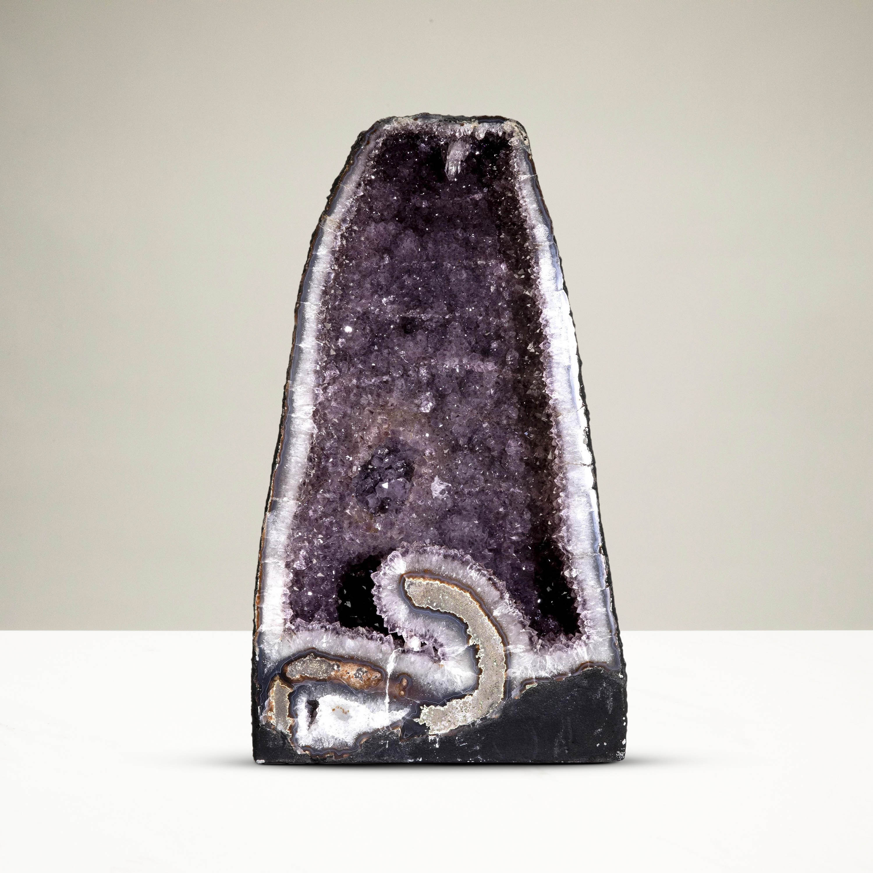 Kalifano Amethyst Natural Brazilian Amethyst Crystal Geode Cathedral - 20 in / 71 lbs BAG6200.001