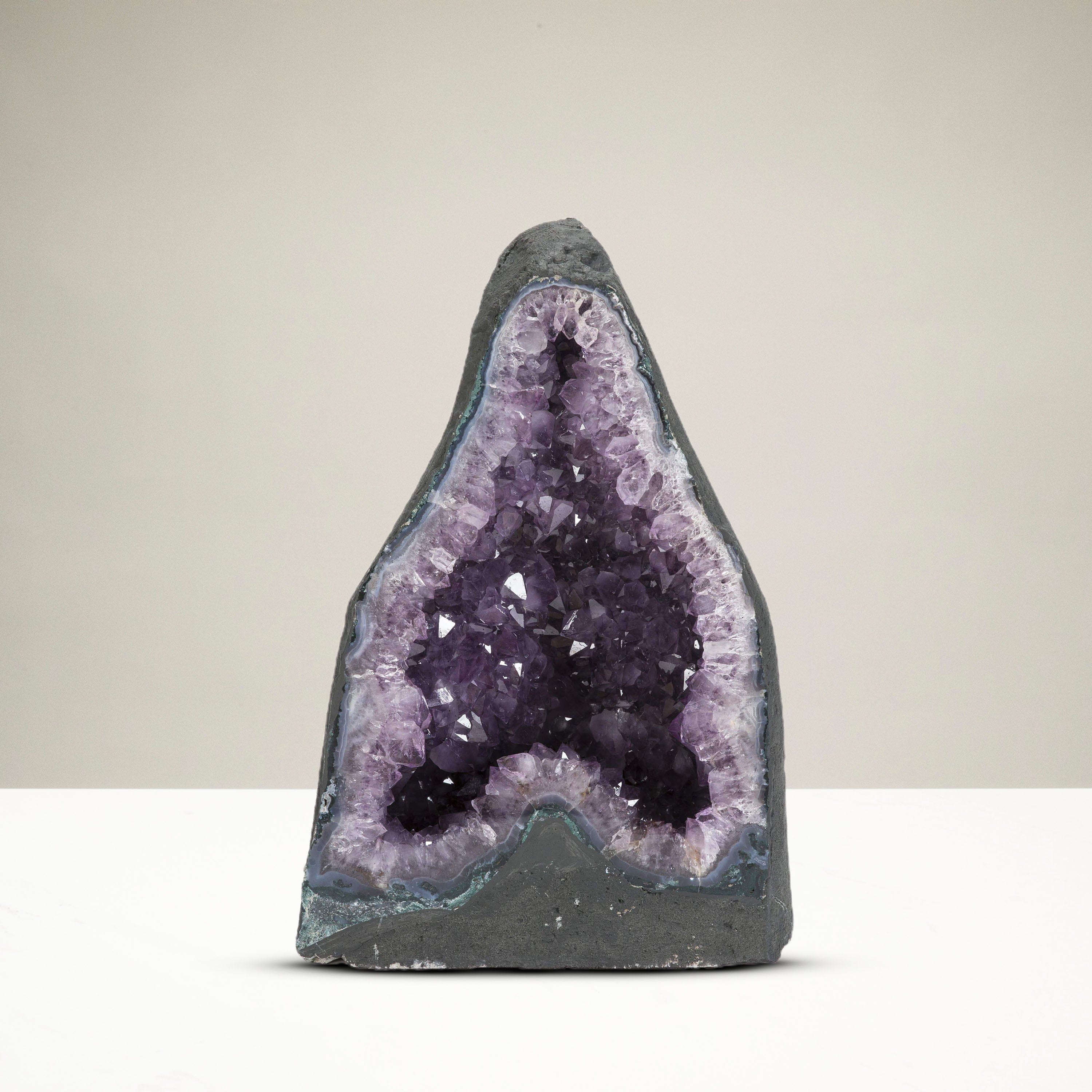 Kalifano Amethyst Natural Brazilian Amethyst Geode Cathedral - 19 in / 88 lbs BAG8200.001