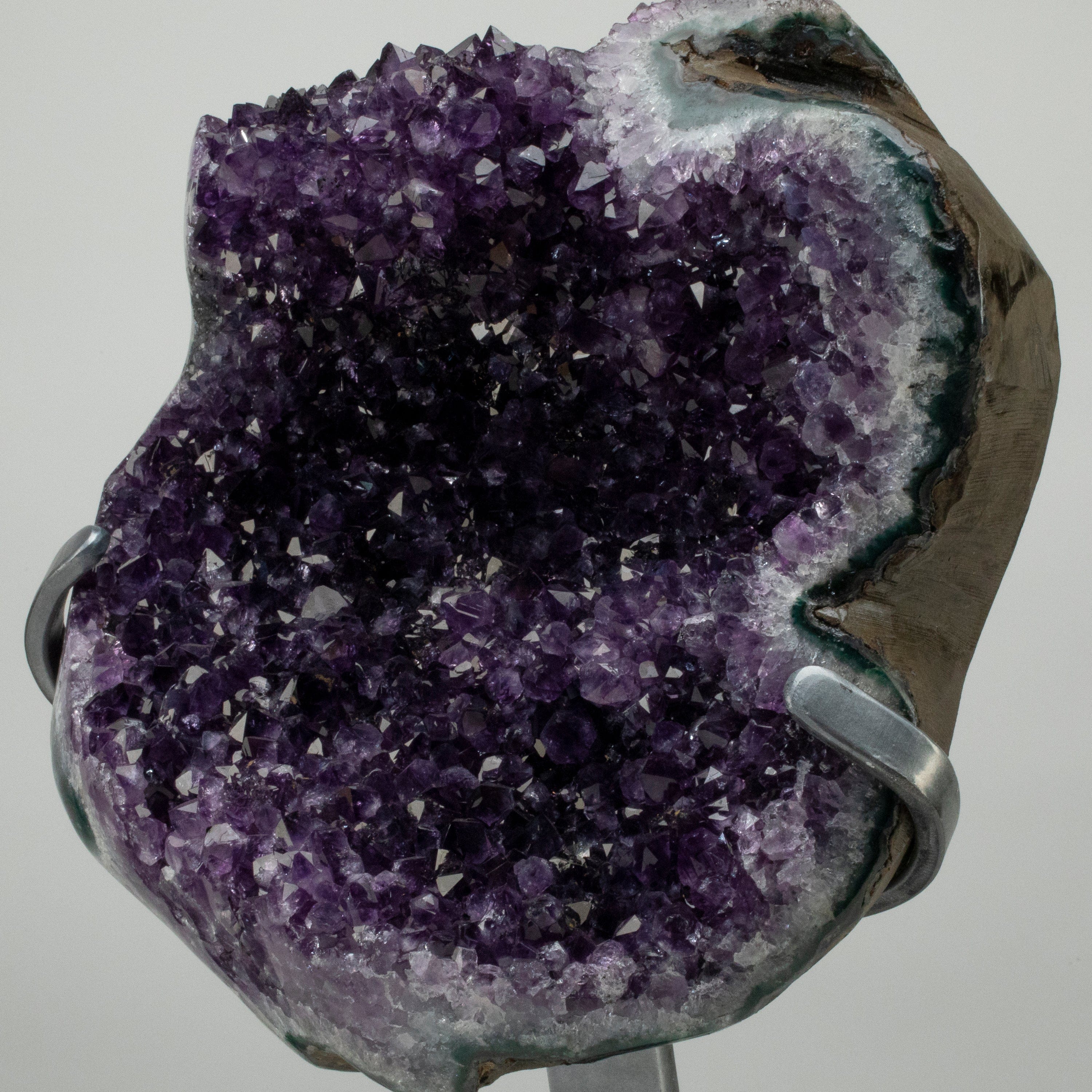 Kalifano Amethyst Uruguayan Amethyst Geode on Custom Stand - 15.5" / 19 lbs UAG7600.004