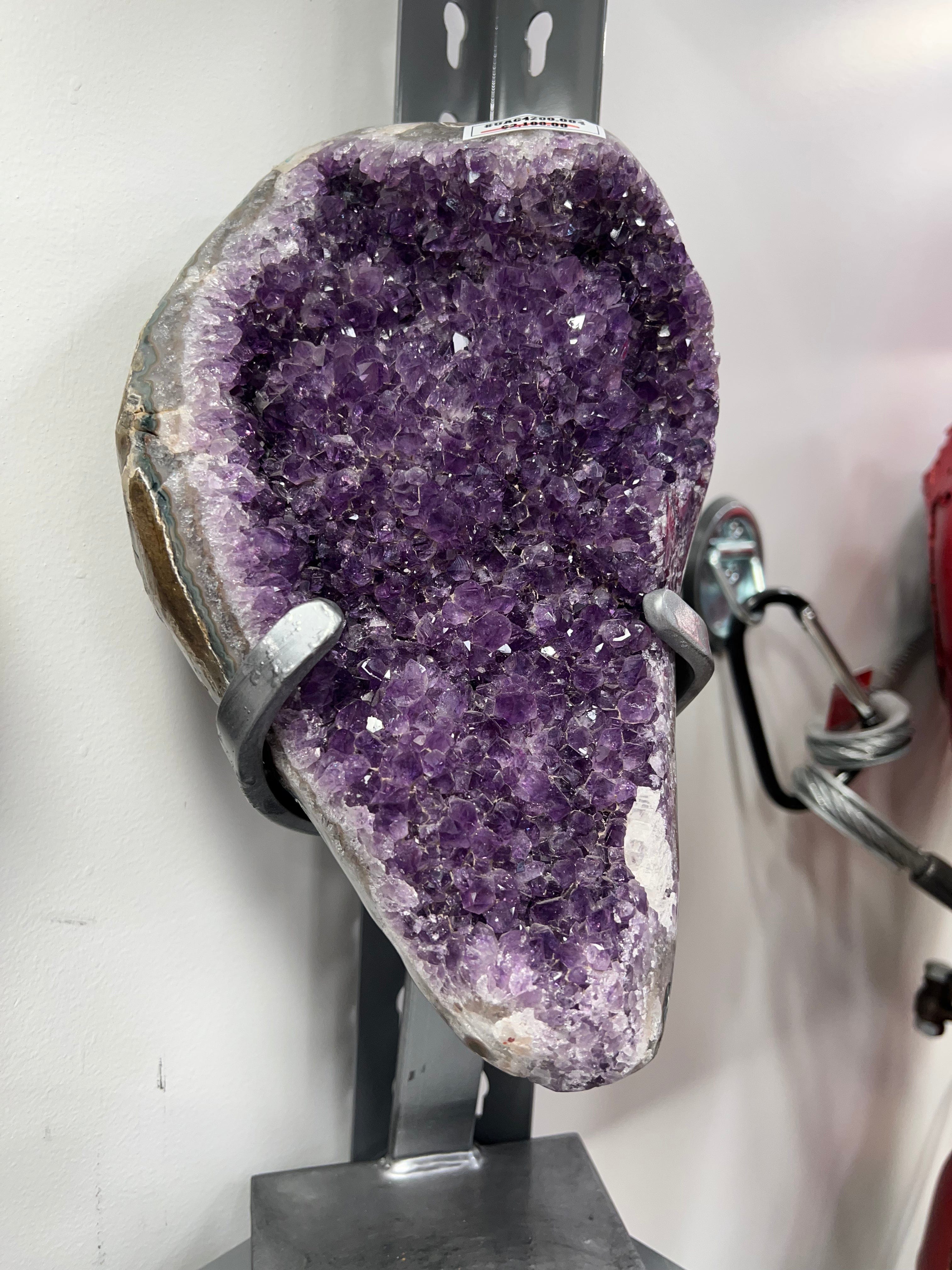 Kalifano Amethyst Uruguayan Amethyst Geode on Custom Stand - 16.8 lbs / 15 in. UAG4200.004