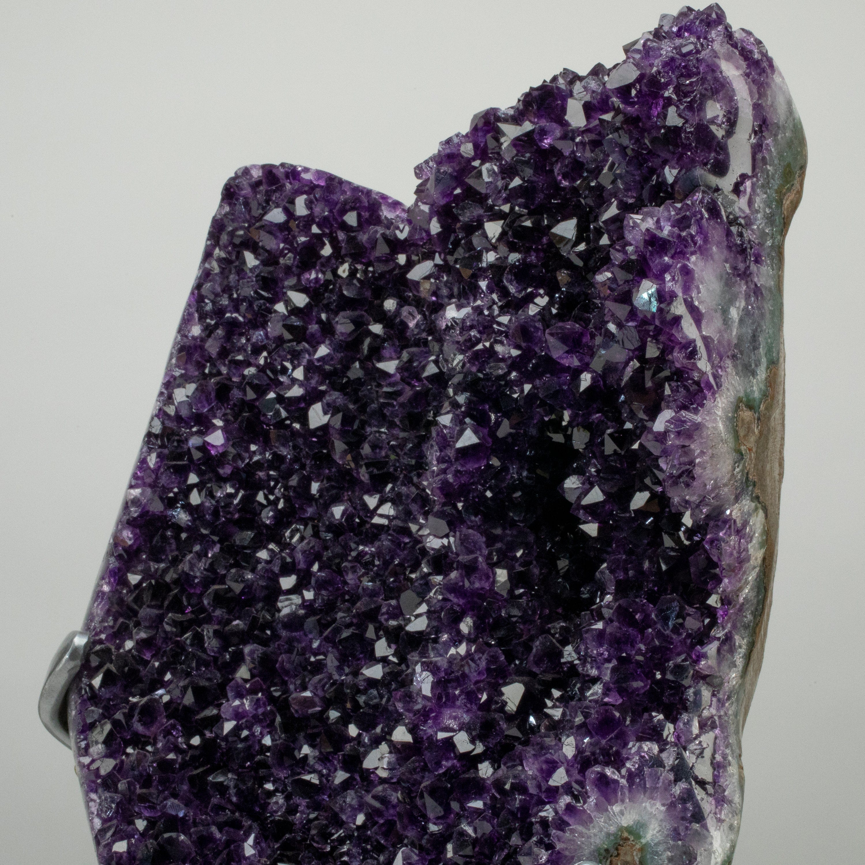 Kalifano Amethyst Uruguayan Amethyst Geode on Custom Stand - 18" / 24 lbs UAG11200.001