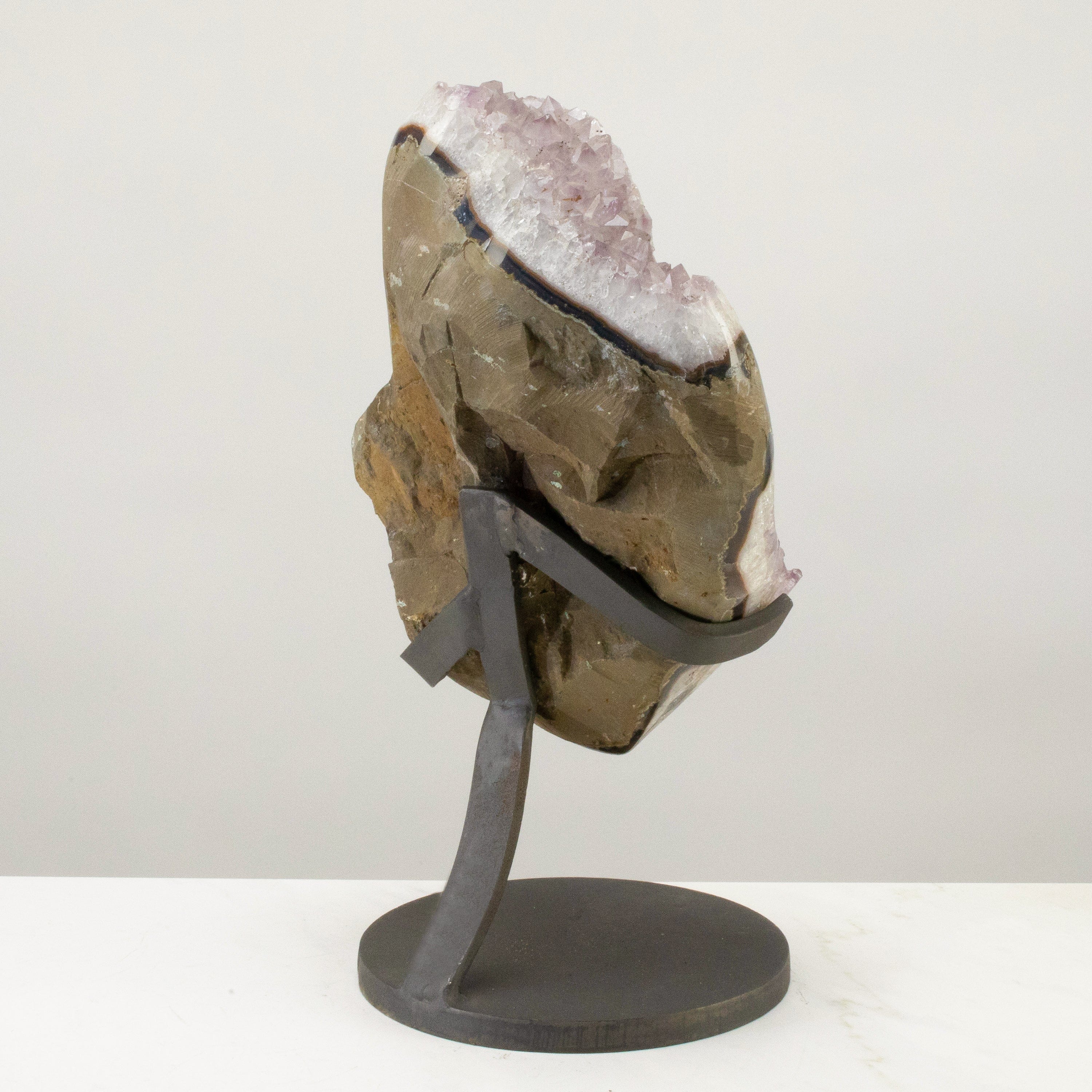 Kalifano Amethyst Uruguayan Amethyst Geode on Custom Stand - 19.4 lbs / 13 in. UAG3800.003