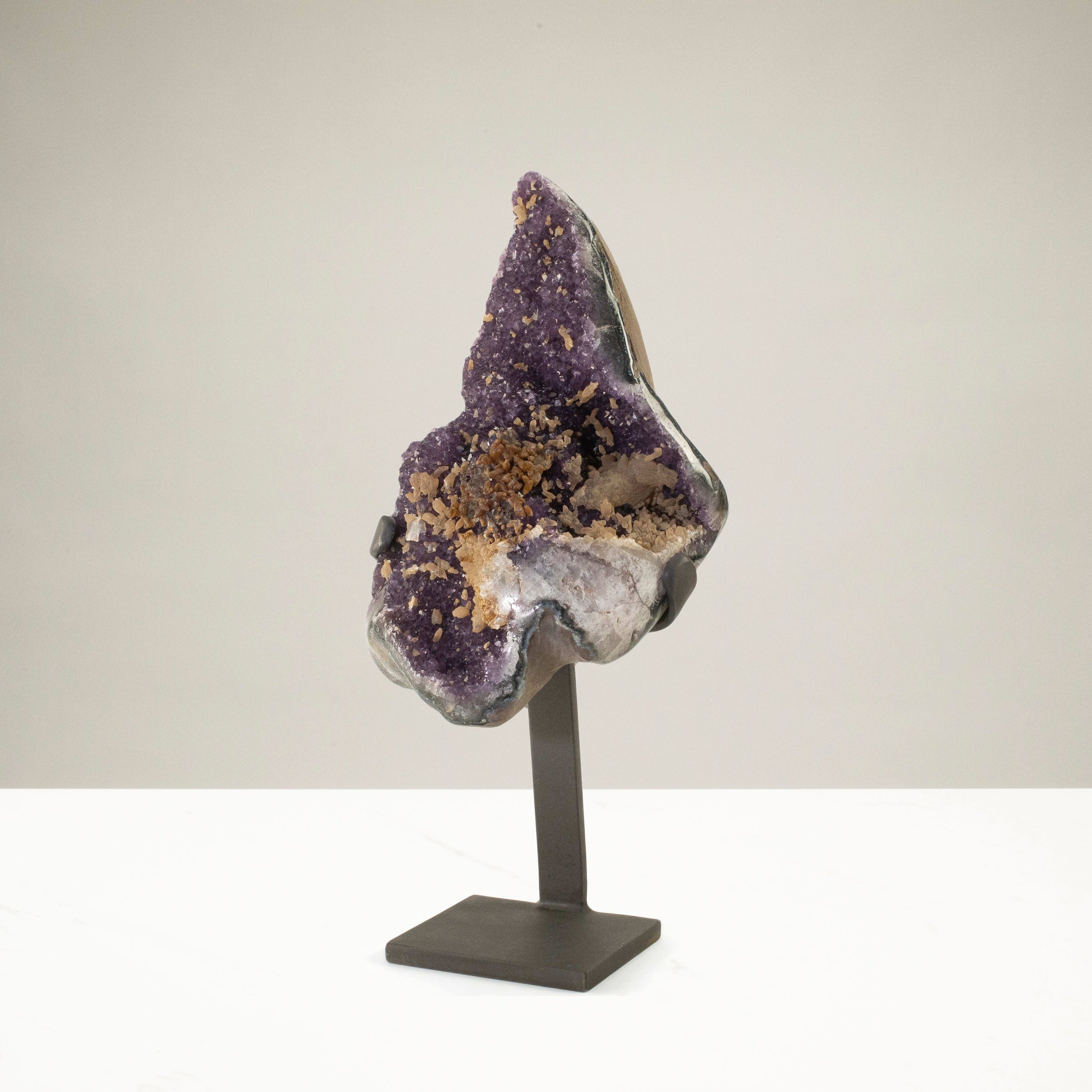 Kalifano Amethyst Uruguayan Amethyst Geode on Custom Stand - 22.1 lbs / 19.5 in. UAG7700.001