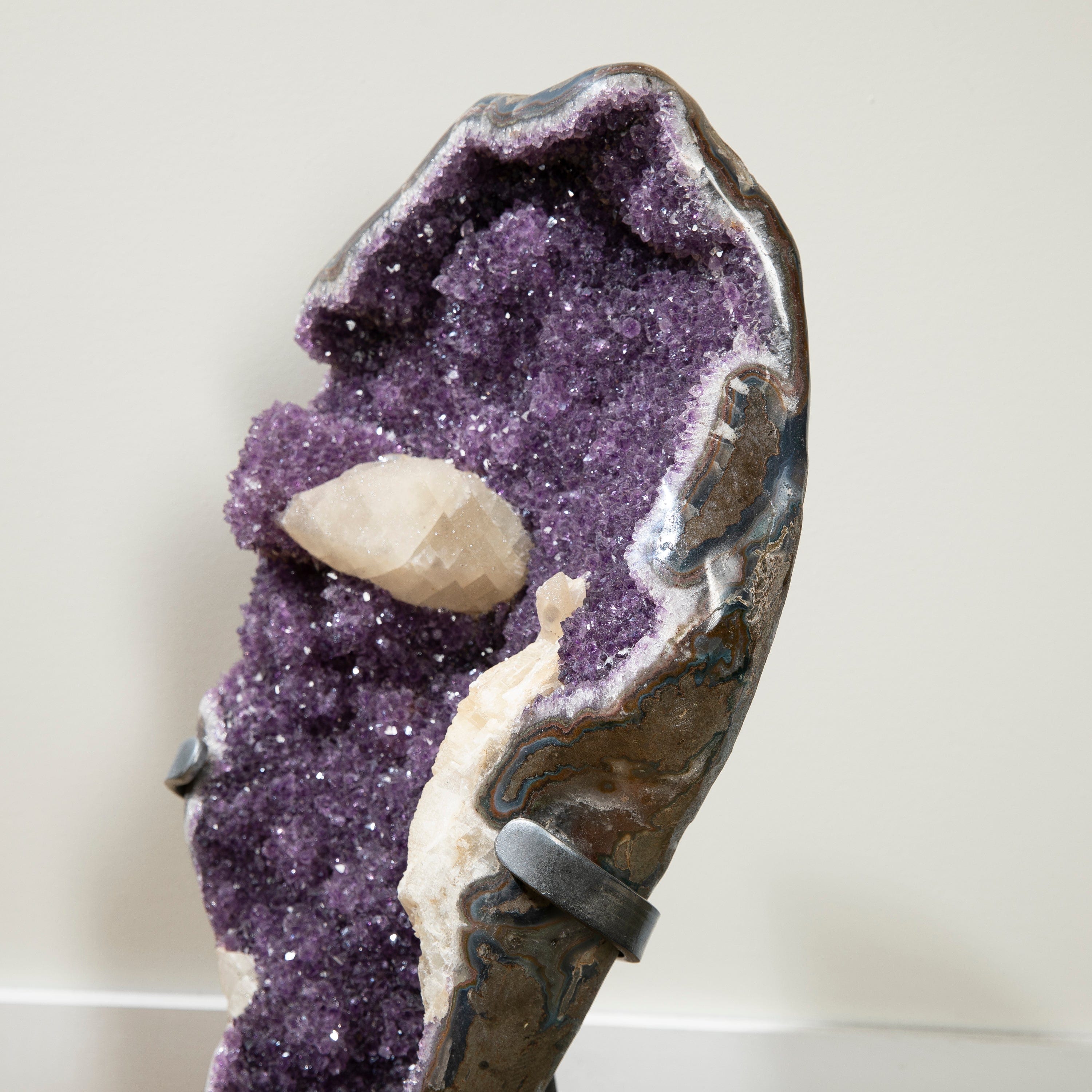 Kalifano Amethyst Uruguayan Amethyst Geode on Custom Stand - 28" / 82 lbs UAG26000.003