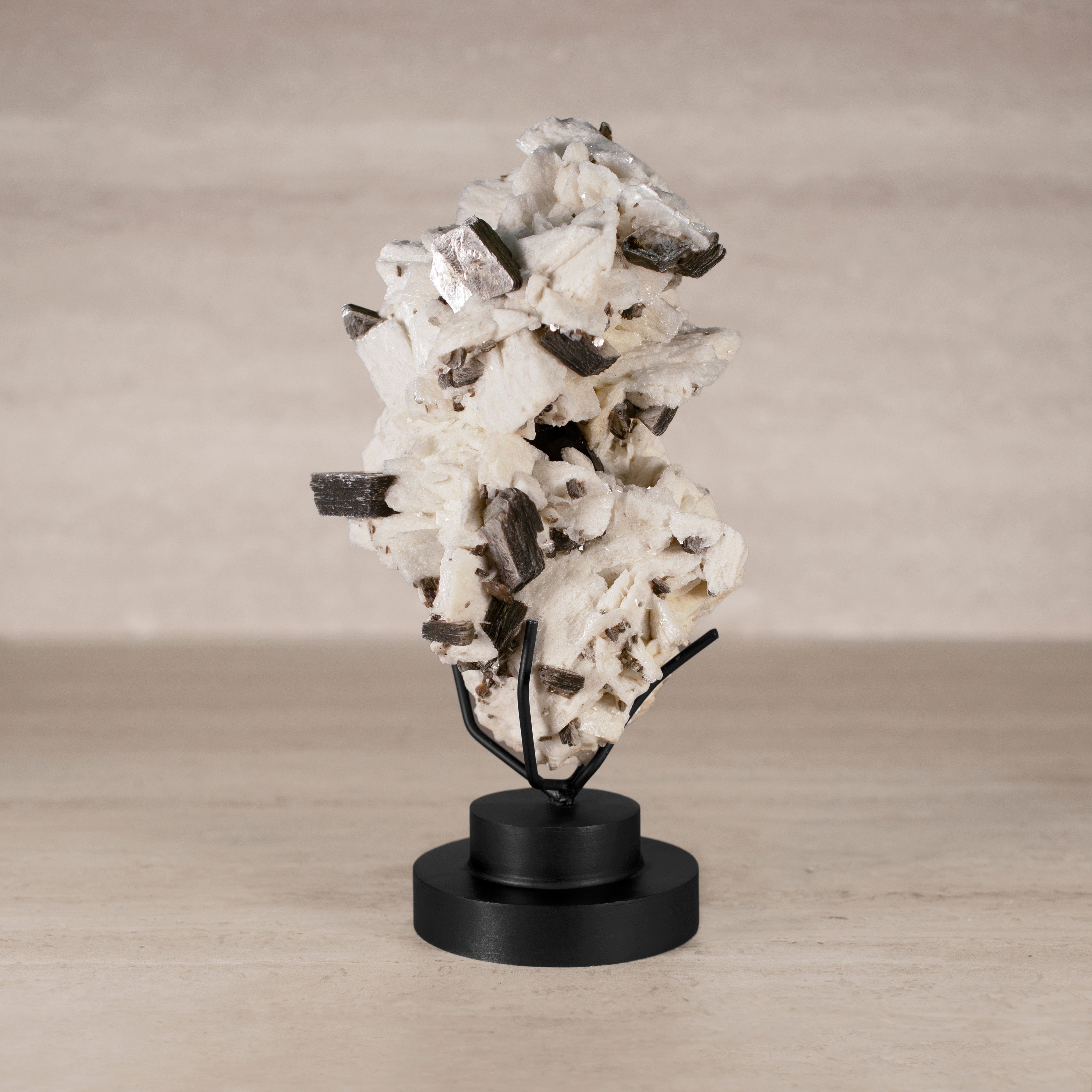 KALIFANO Apophyllite & Mica Natural Brazilian Apophyllite & Mica on Custom Stand - 11" / 5 lbs APE13500.002