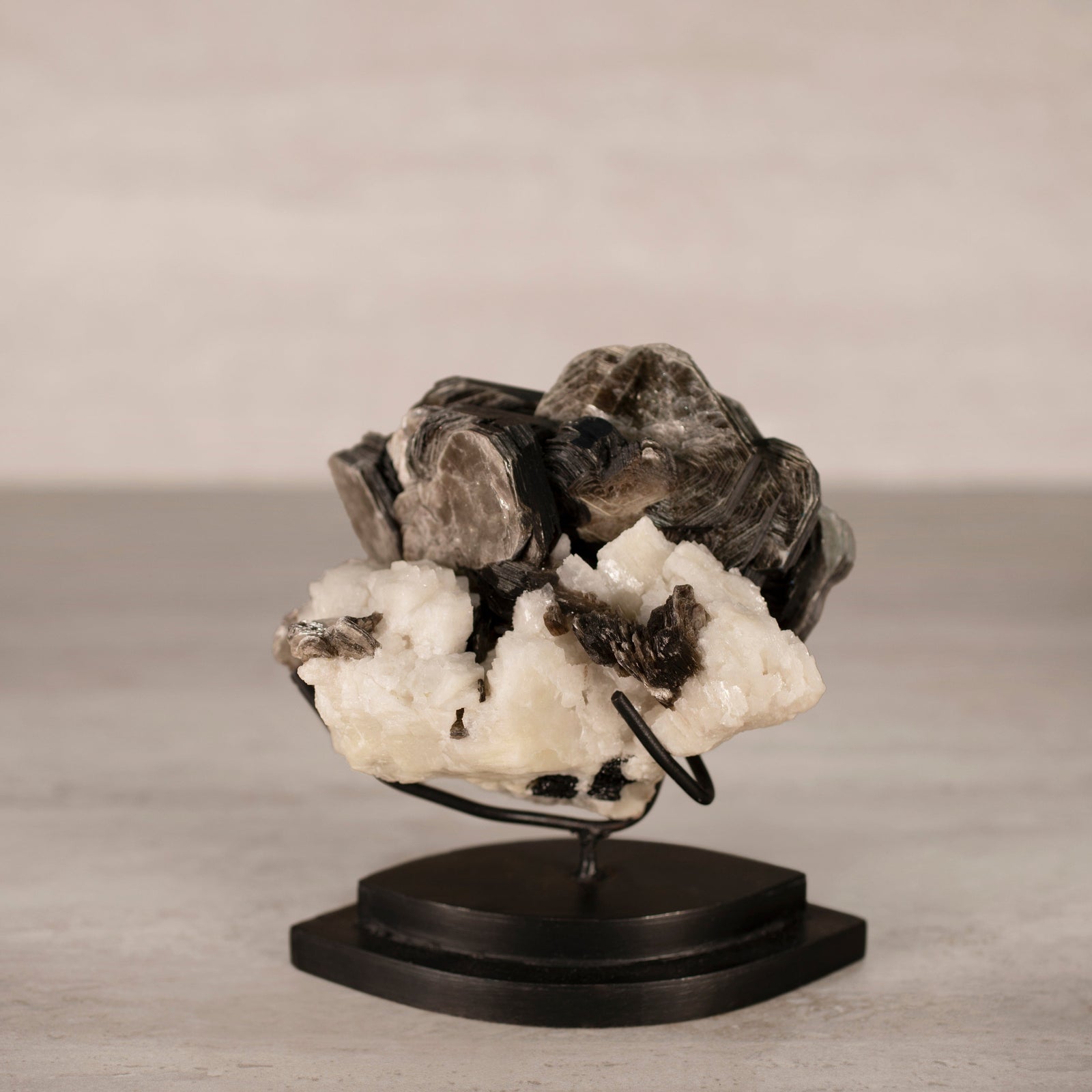 KALIFANO Apophyllite & Mica Natural Brazilian Apophyllite & Mica on Custom Stand - 6" / 3 lbs APE11000.002
