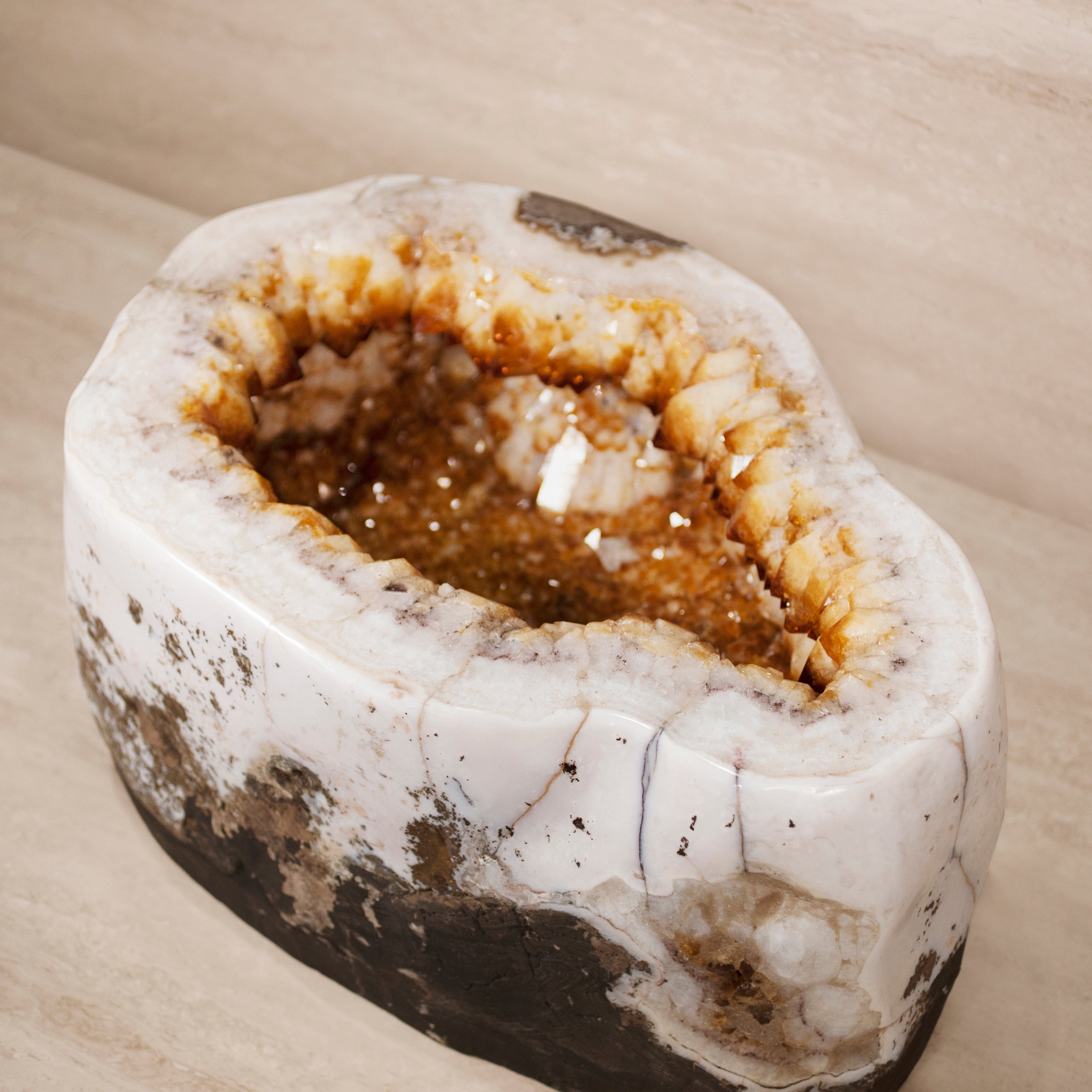 Kalifano Citrine Citrine Geode from Brazil - 20 in / 143 lbs BCG30000.003