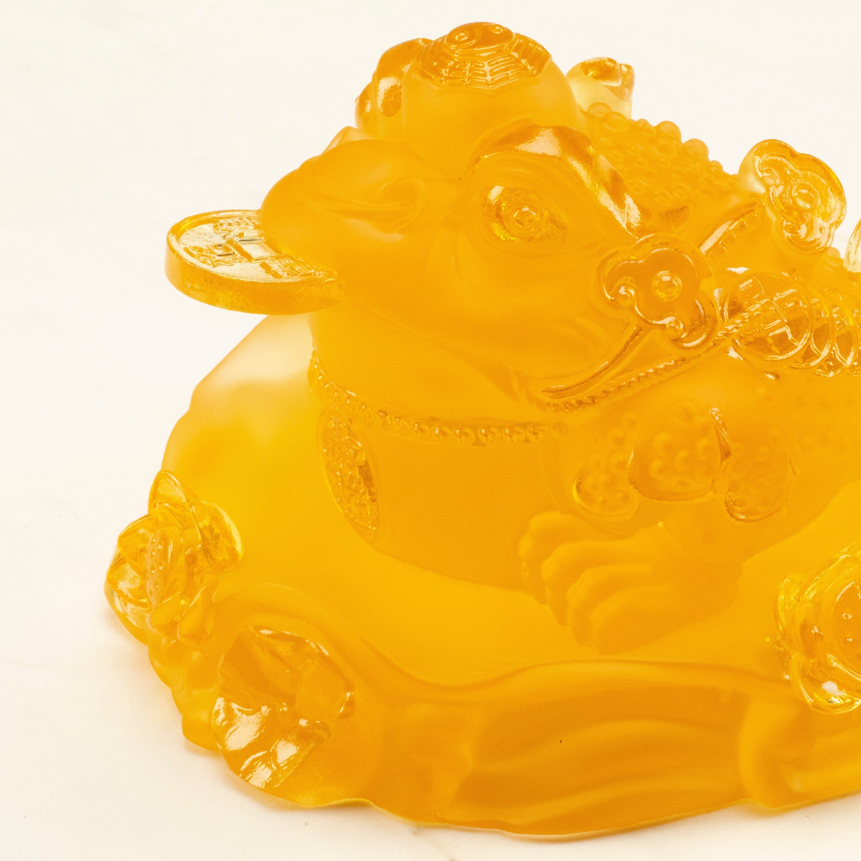 Kalifano Crystal Carving Lucky Toad Crystal Carving - A Symbol of Financial Prosperity and Good Fortune CR230-TD