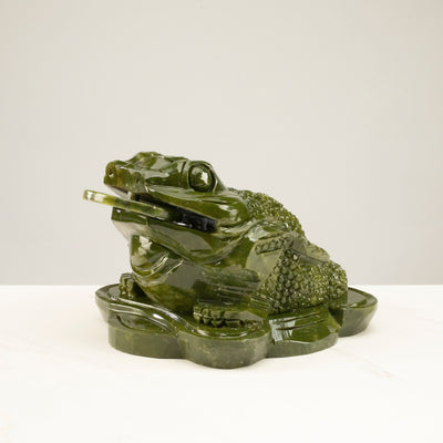 Kalifano Crystal Carving Lucky Toad Jade Crystal Carving - A Symbol of Financial Prosperity and Good Fortune CV330-F-JADE