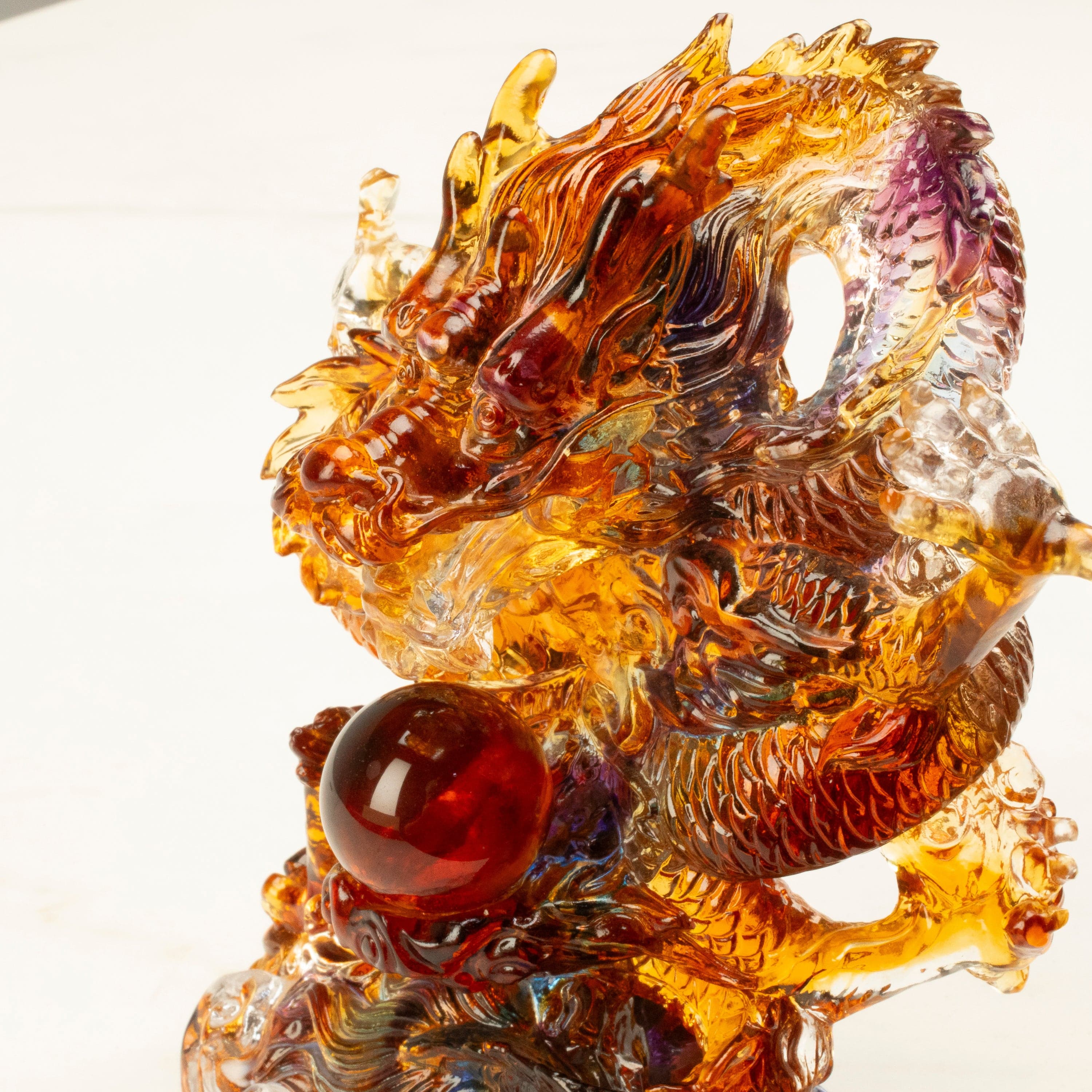 Kalifano Crystal Carving Magnificent Dragon Crystal Carving - A Symbol of Power and Good Fortune CR340-DRA