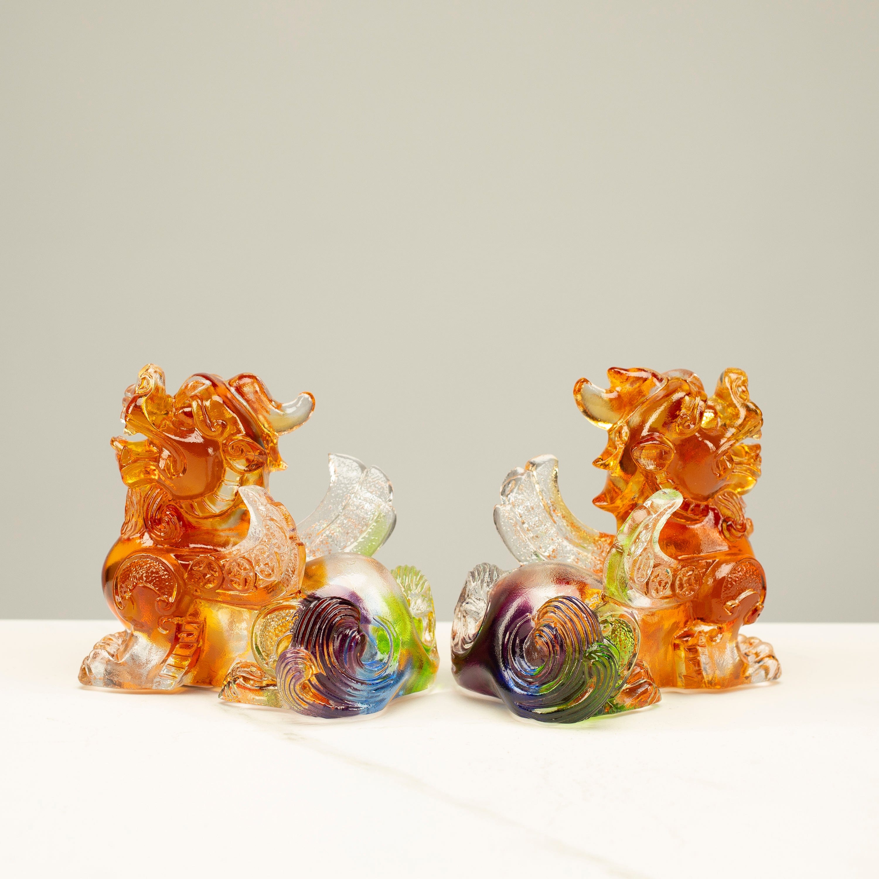 Kalifano Crystal Carving Protective Foo Dog Crystal Carving Pair - A Symbol of Good Luck and Protection CR280-PIS