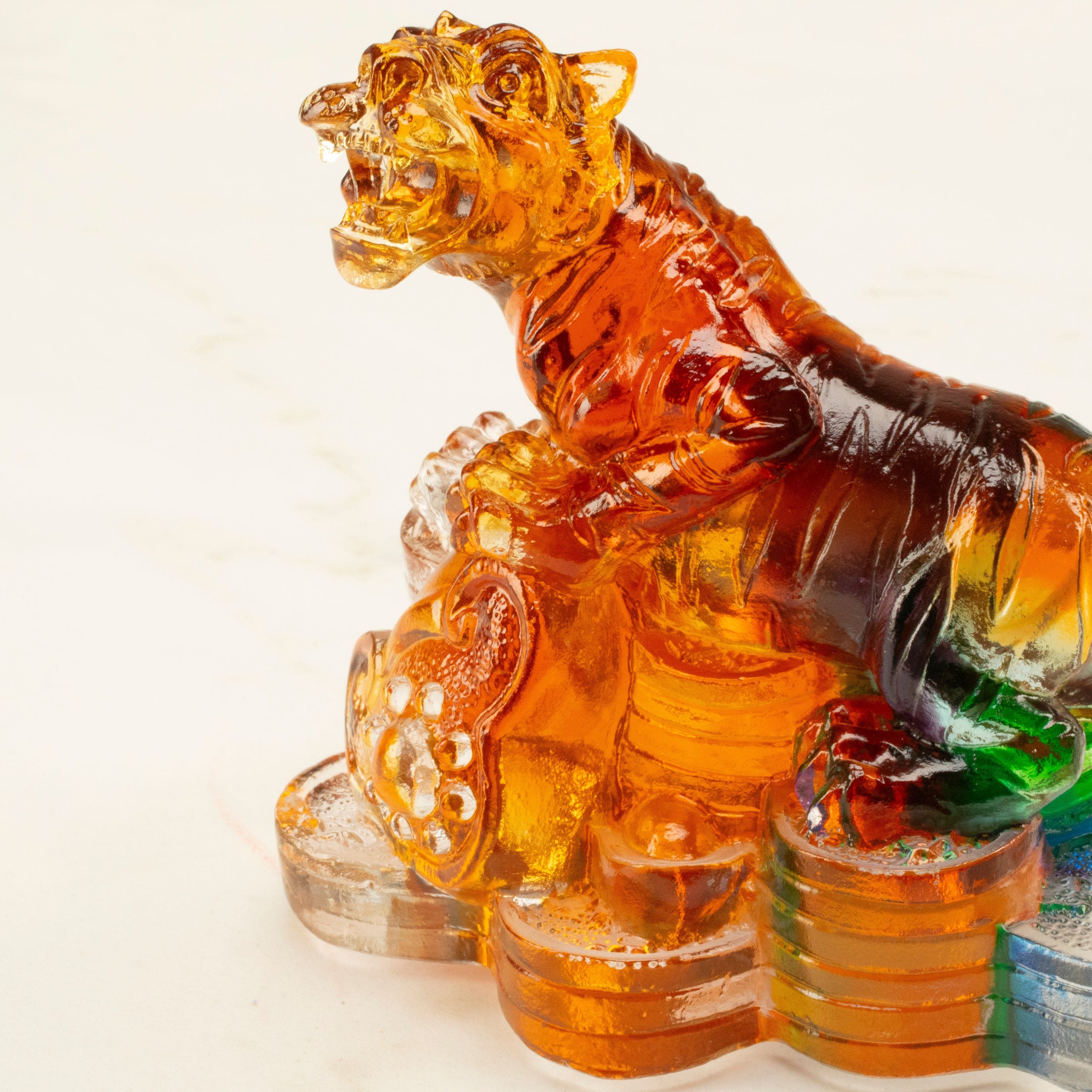 Kalifano Crystal Carving Roaring Tiger Crystal Carving - A Symbol of Courage and Strength CRZ110-TIG