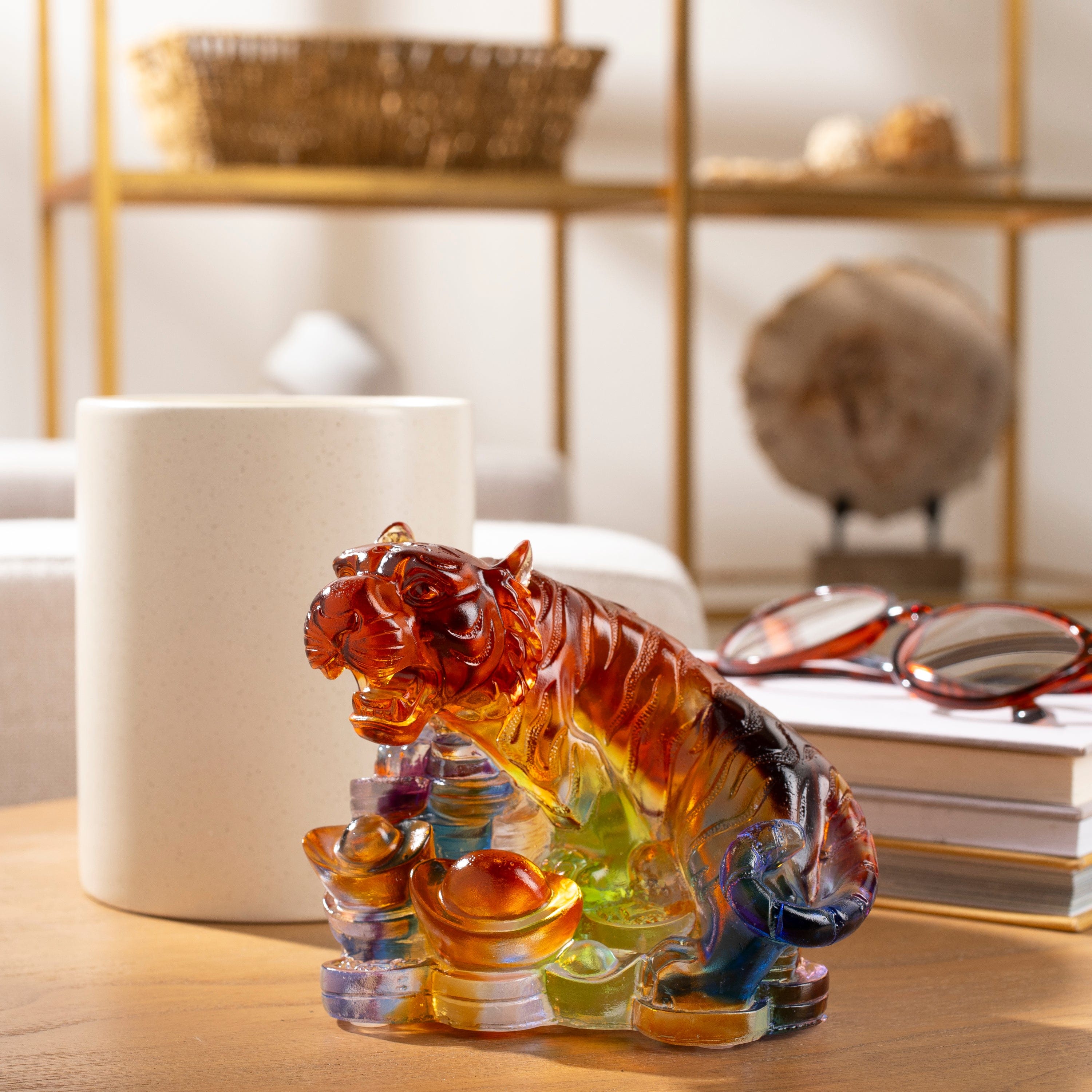 Kalifano Crystal Carving Roaring Tiger Crystal Carving - A Symbol of Courage and Strength CRZ210-TIG