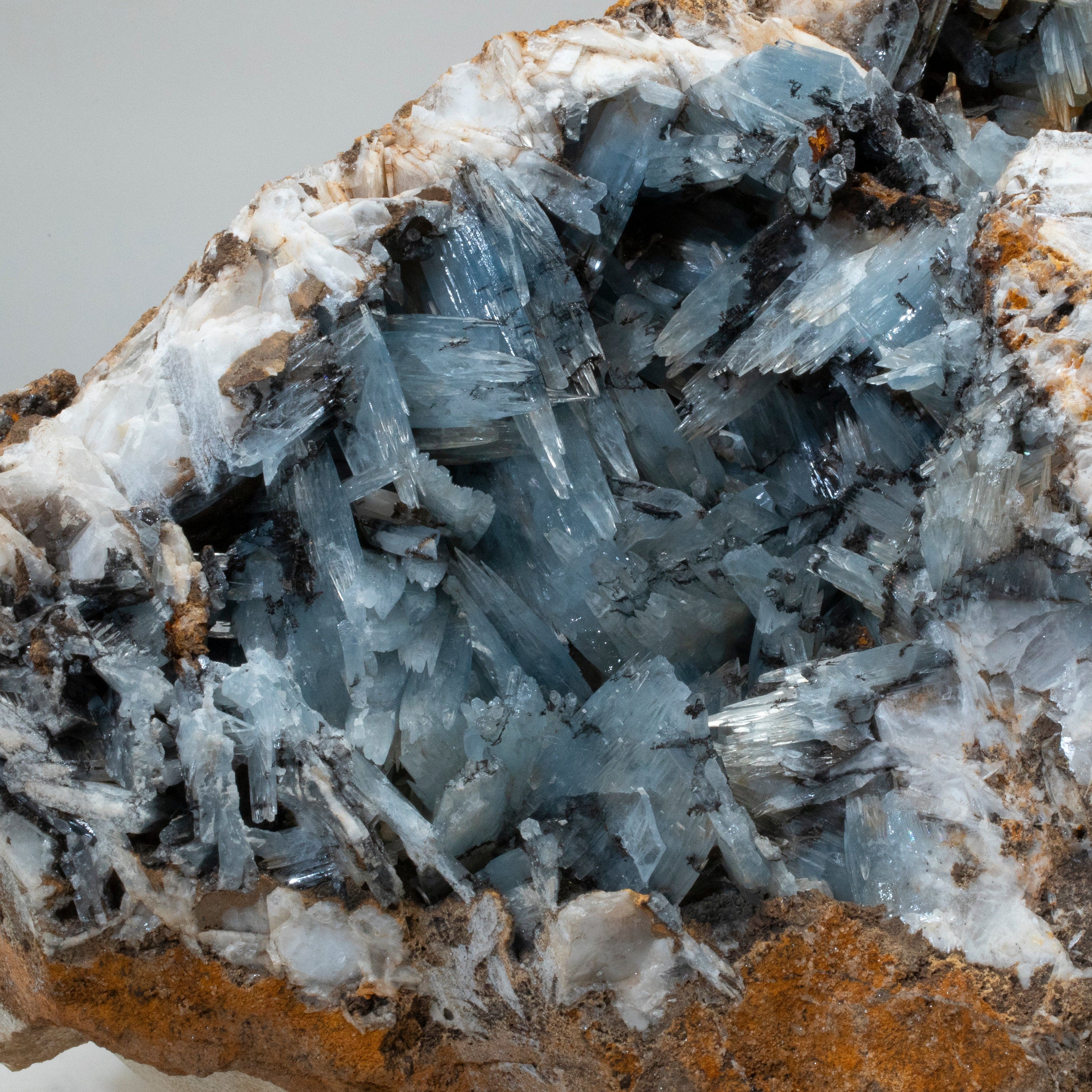 Kalifano Crystal Home Decor Natural Sky Blue Barite Bladed Crystal Cluster - 18" / 90lbs BAR88000.001