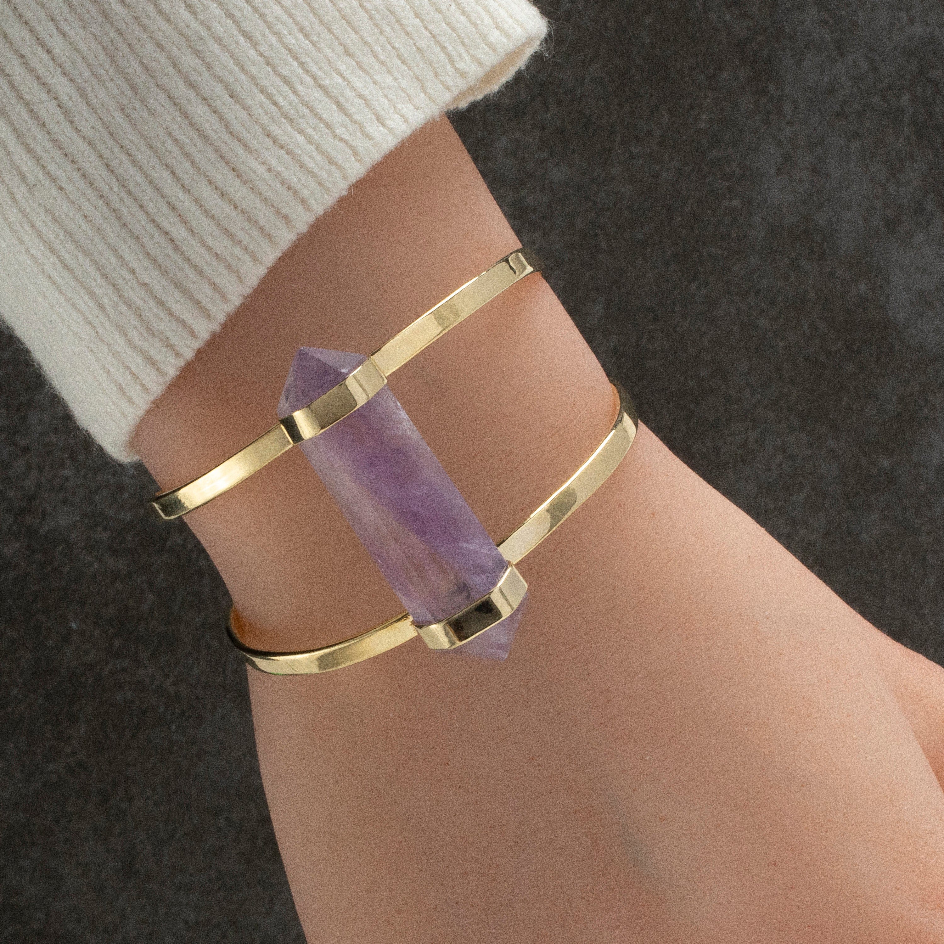 Kalifano Crystal Jewelry Double Terminated Amethyst Cuff Bracelet CJB-1017-AM