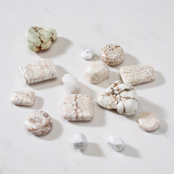 Arizona Howlite Head (ホワイトターコイズ) White Buffalo Turquoise