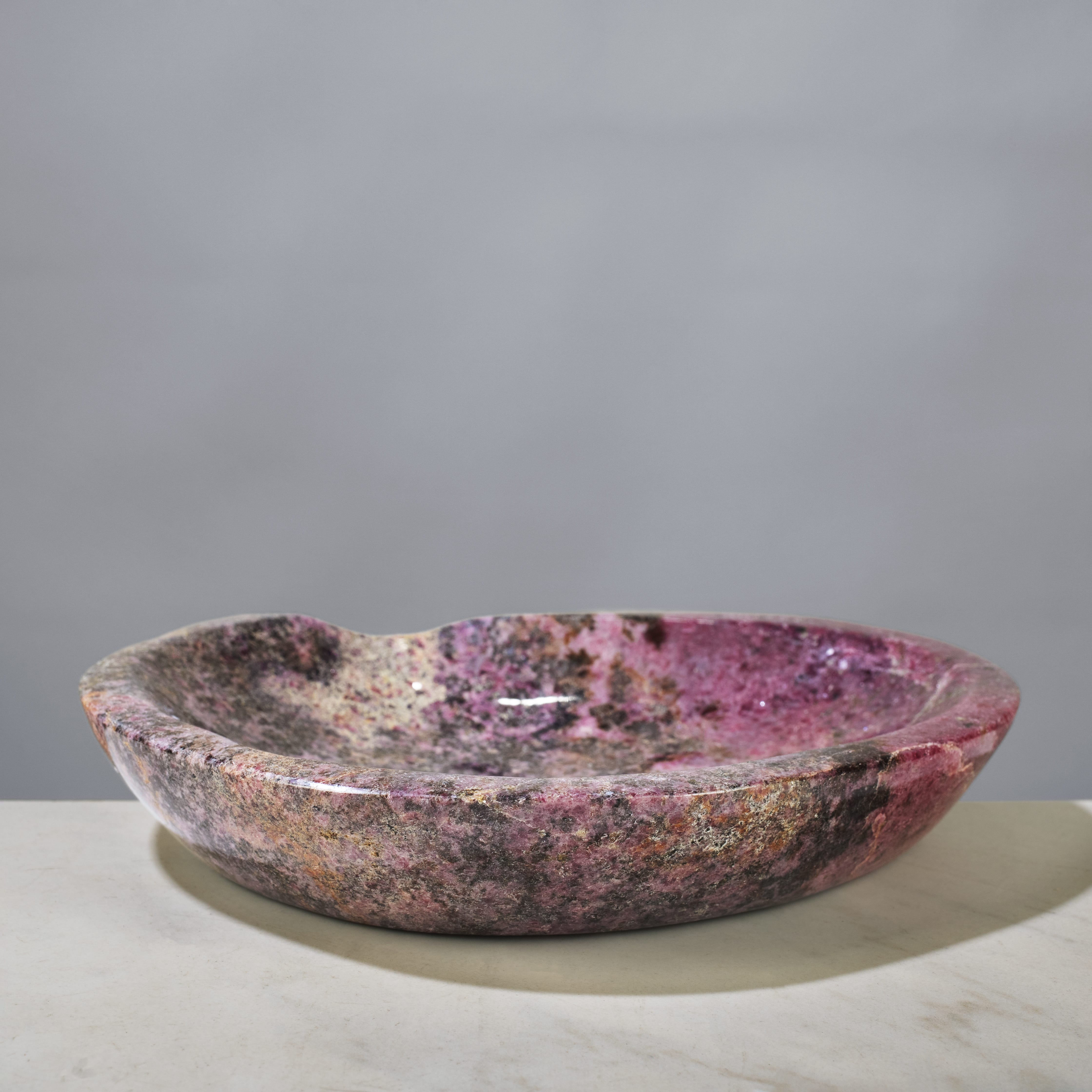 Kalifano Gemstone Bowls Rhodonite Bowl from Madagascar - 8.25" BOWL1600-RE.001