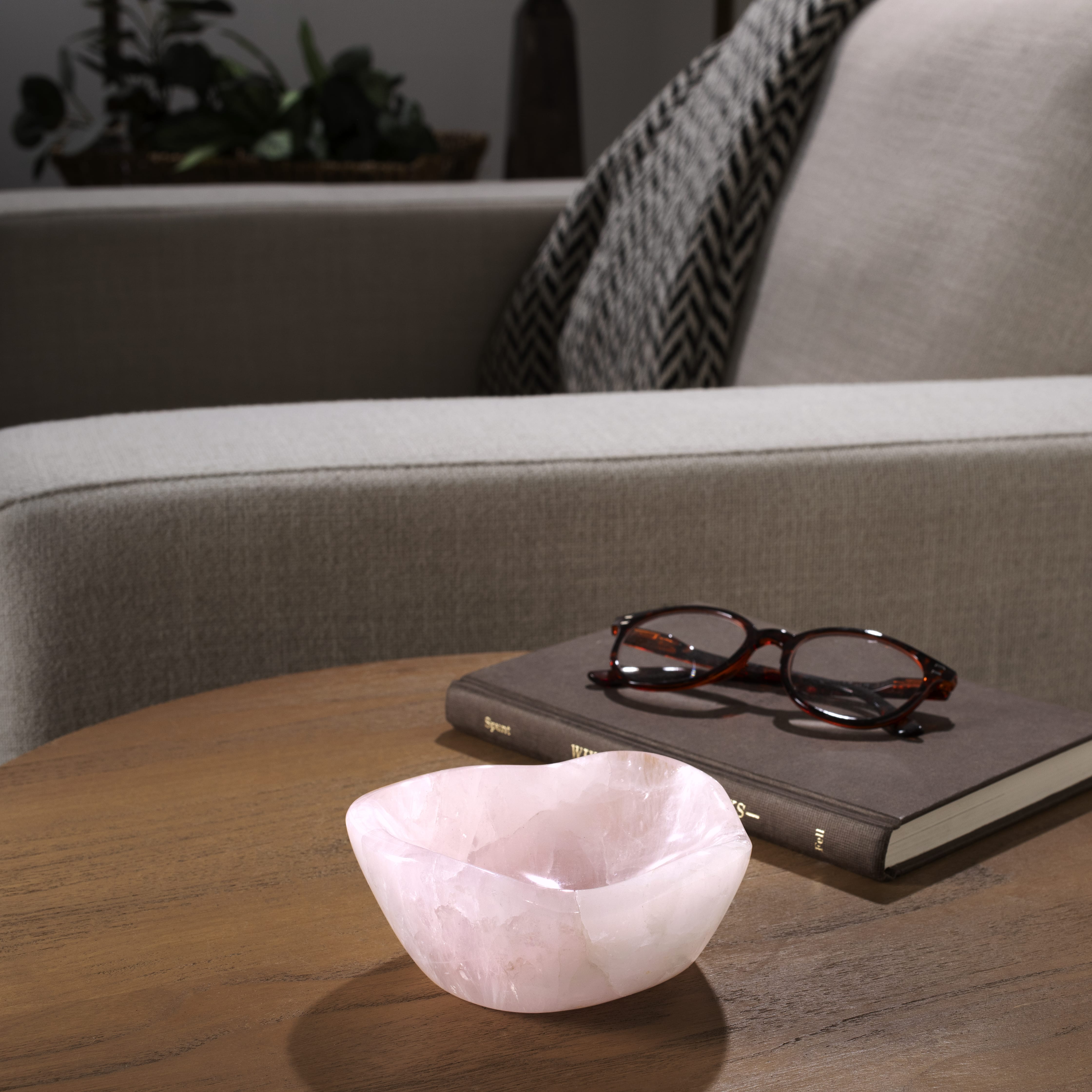 Kalifano Gemstone Bowls Rose Quartz Bowl from Madagascar - 4.75" BOWL560-RQ.001