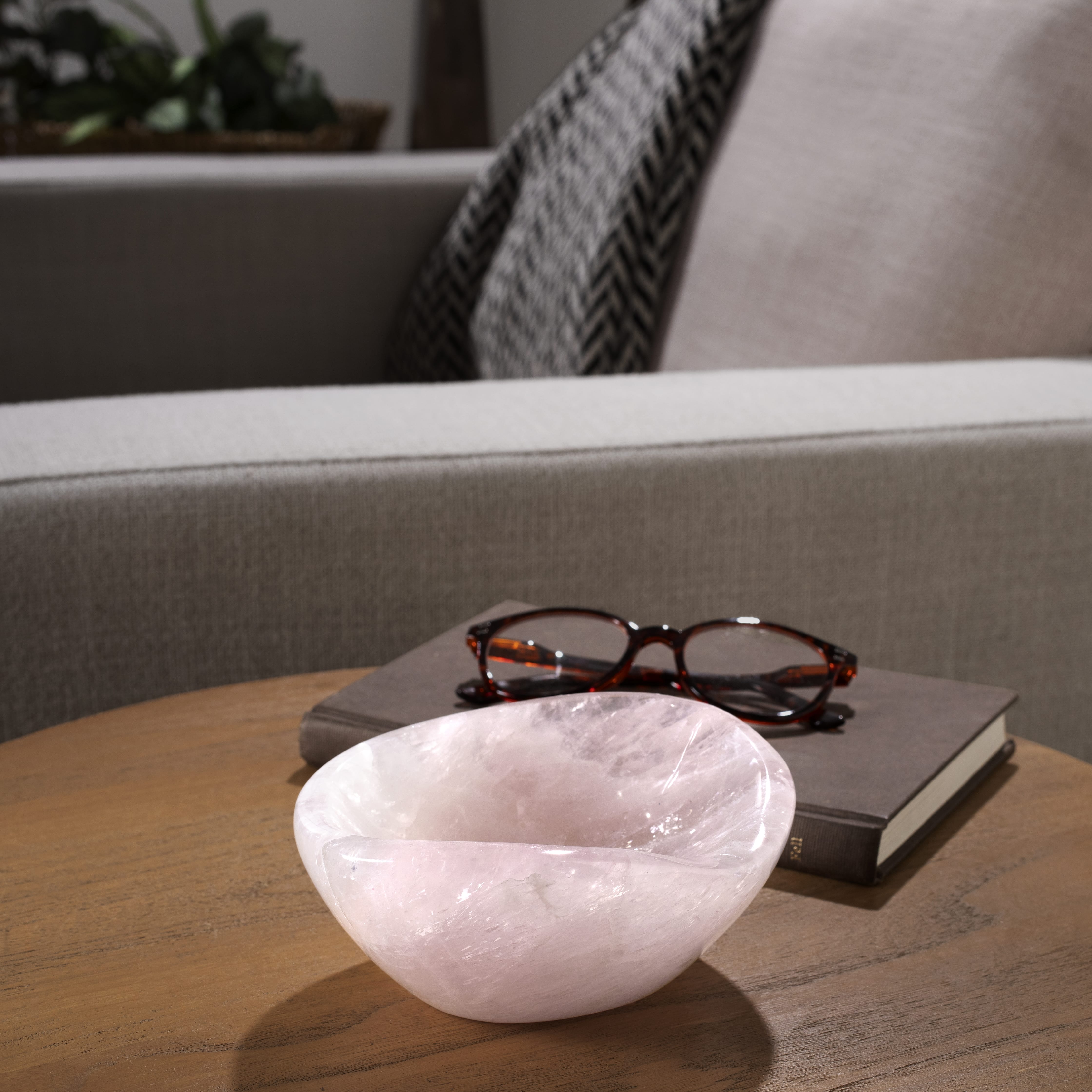 Kalifano Gemstone Bowls Rose Quartz Bowl from Madagascar - 5.5" BOWL1000-RQ.003