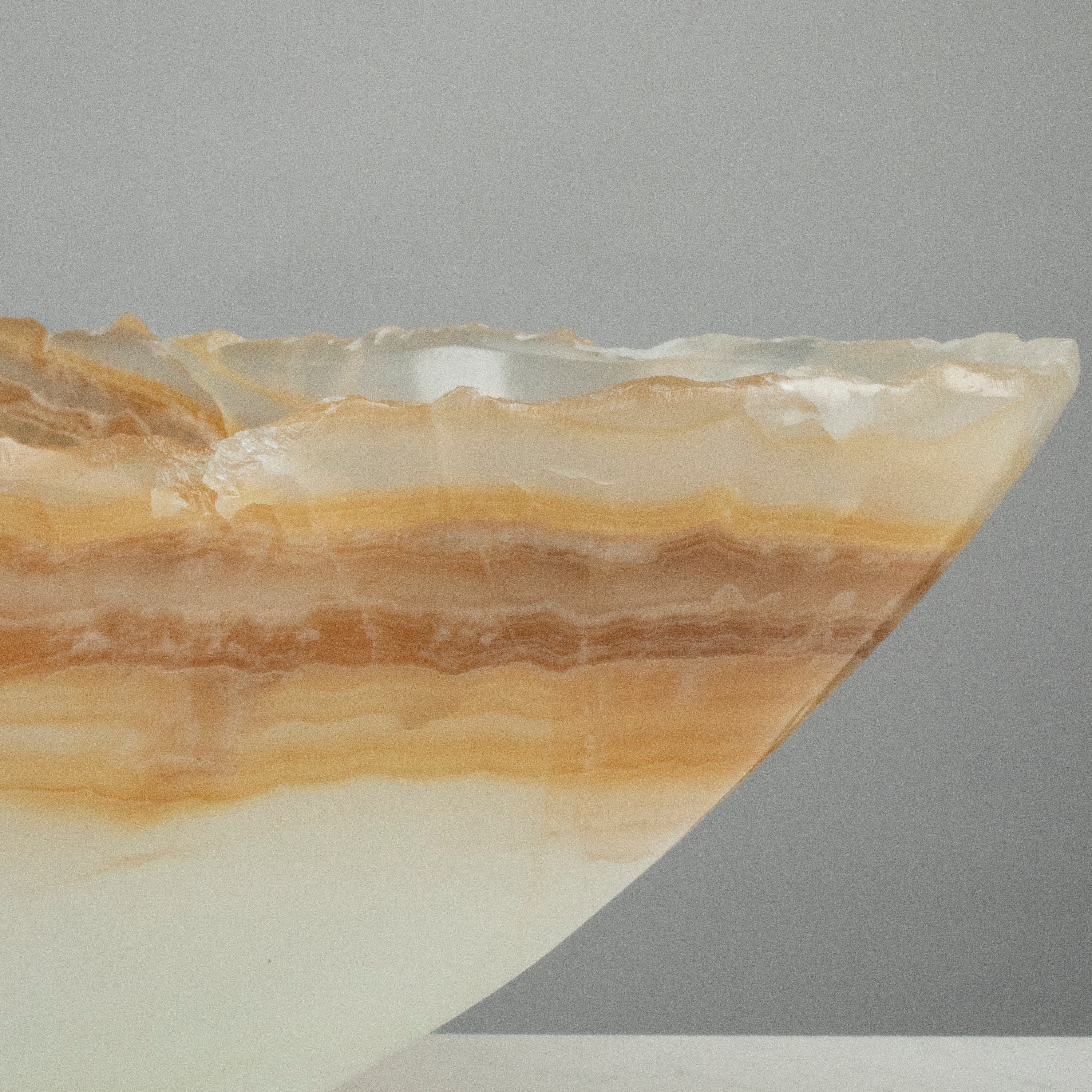 KALIFANO Gemstone Bowls White and Honey Onyx Bowl 20" BOX11000.006