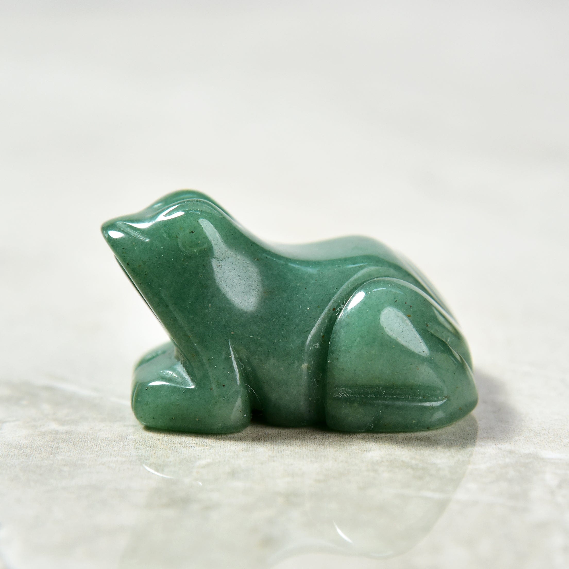 KALIFANO Gemstone Carvings 1.5" Aventurine Frog Natural Gemstone Carving CV9-F-AV