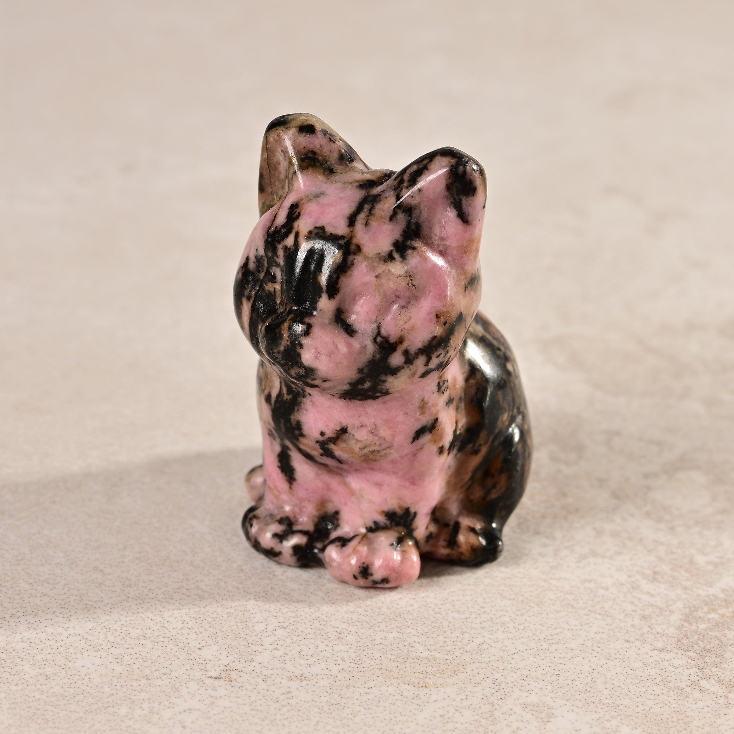 KALIFANO Gemstone Carvings 1.5" Rhodonite Cat Natural Gemstone Carving CV11-C-RE