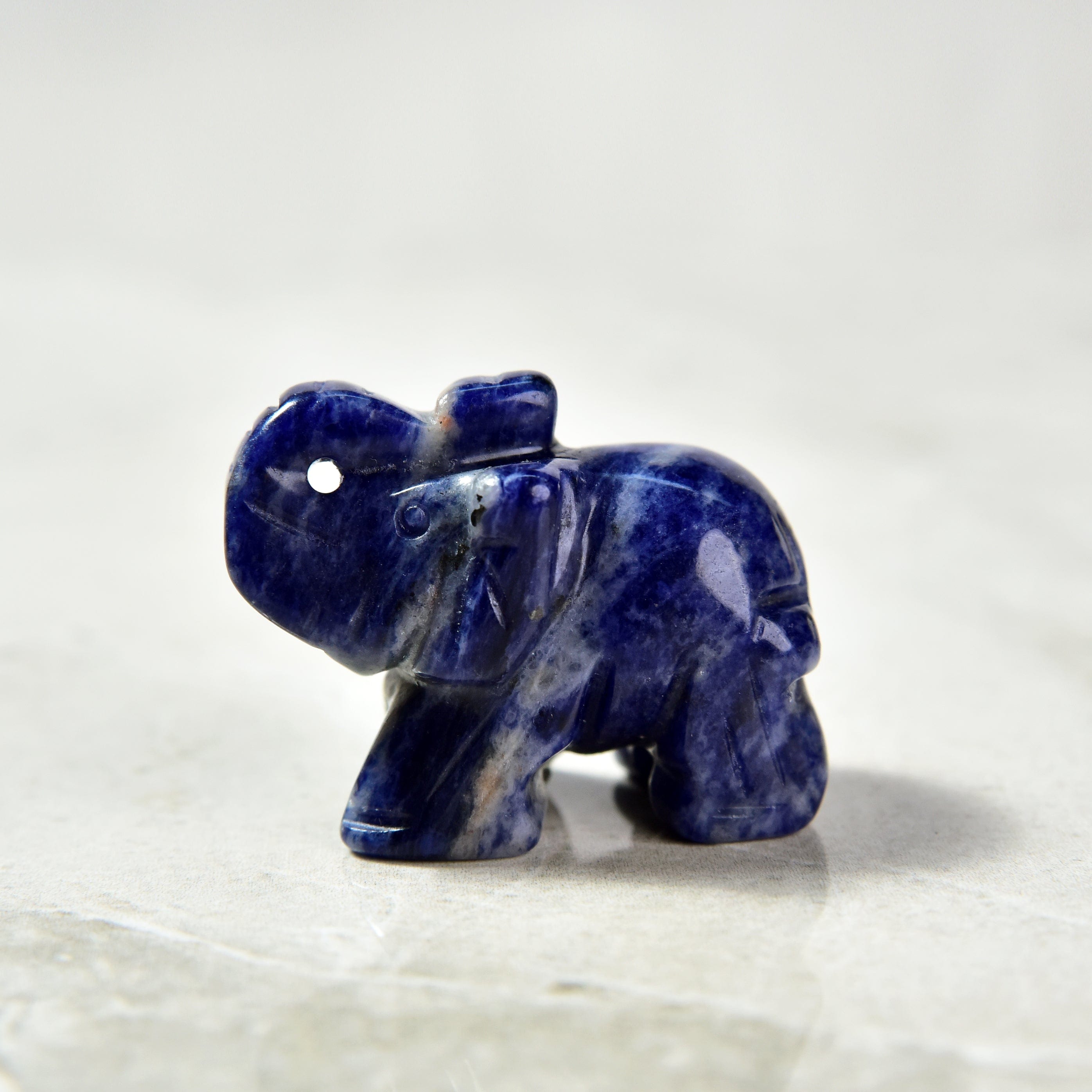 KALIFANO Gemstone Carvings 1.5" Sodalite Elephant Natural Gemstone Carving CV7-E-SD