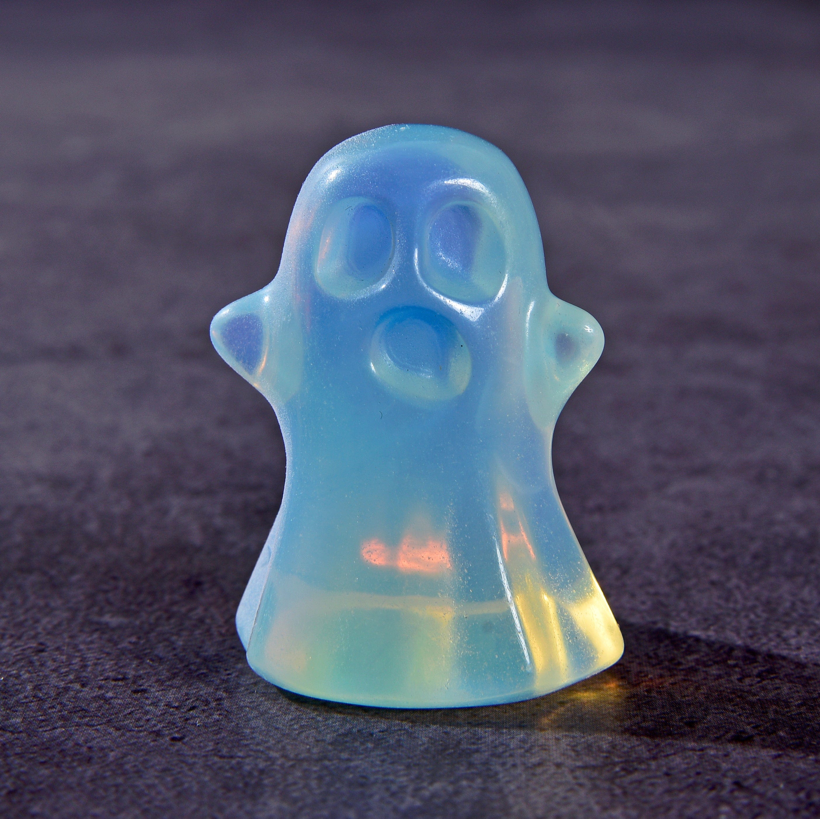 KALIFANO Gemstone Carvings 1.75" Opalite Moonstone Ghost Gemstone Carving CV9-G-MS