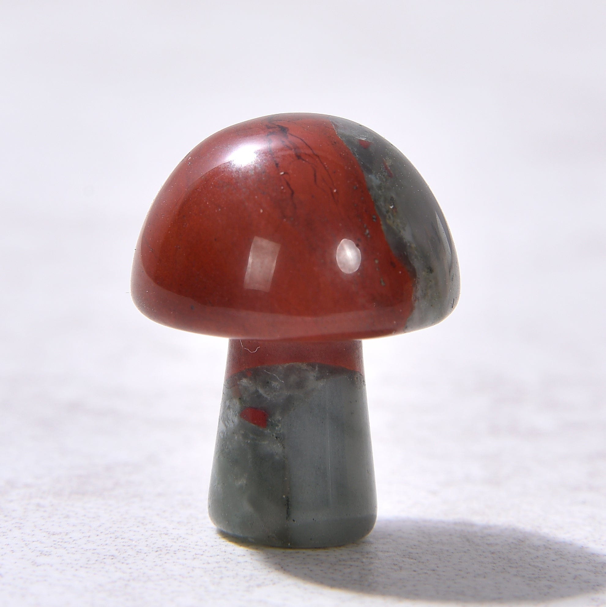 KALIFANO Gemstone Carvings 1" Bloodstone Mushroom Natural Gemstone Carving CV1-M-BS