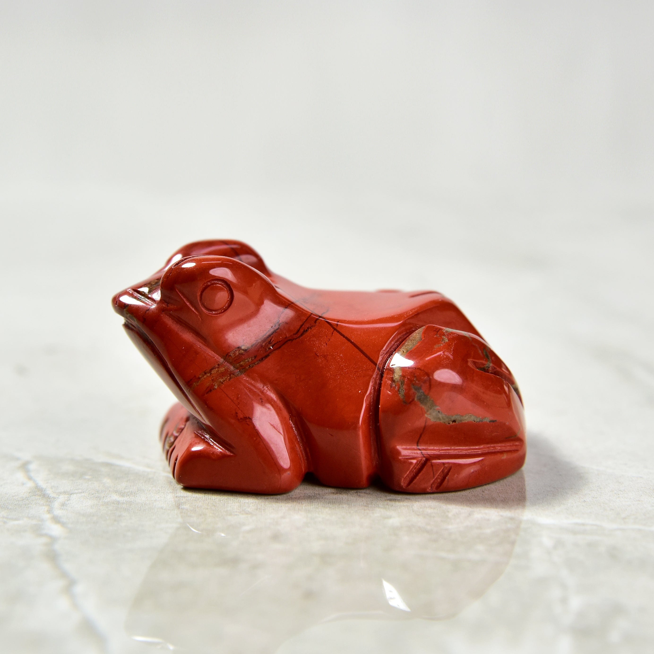 KALIFANO Gemstone Carvings 2" Red Jasper Frog Natural Gemstone Carving CV13-F-RJ