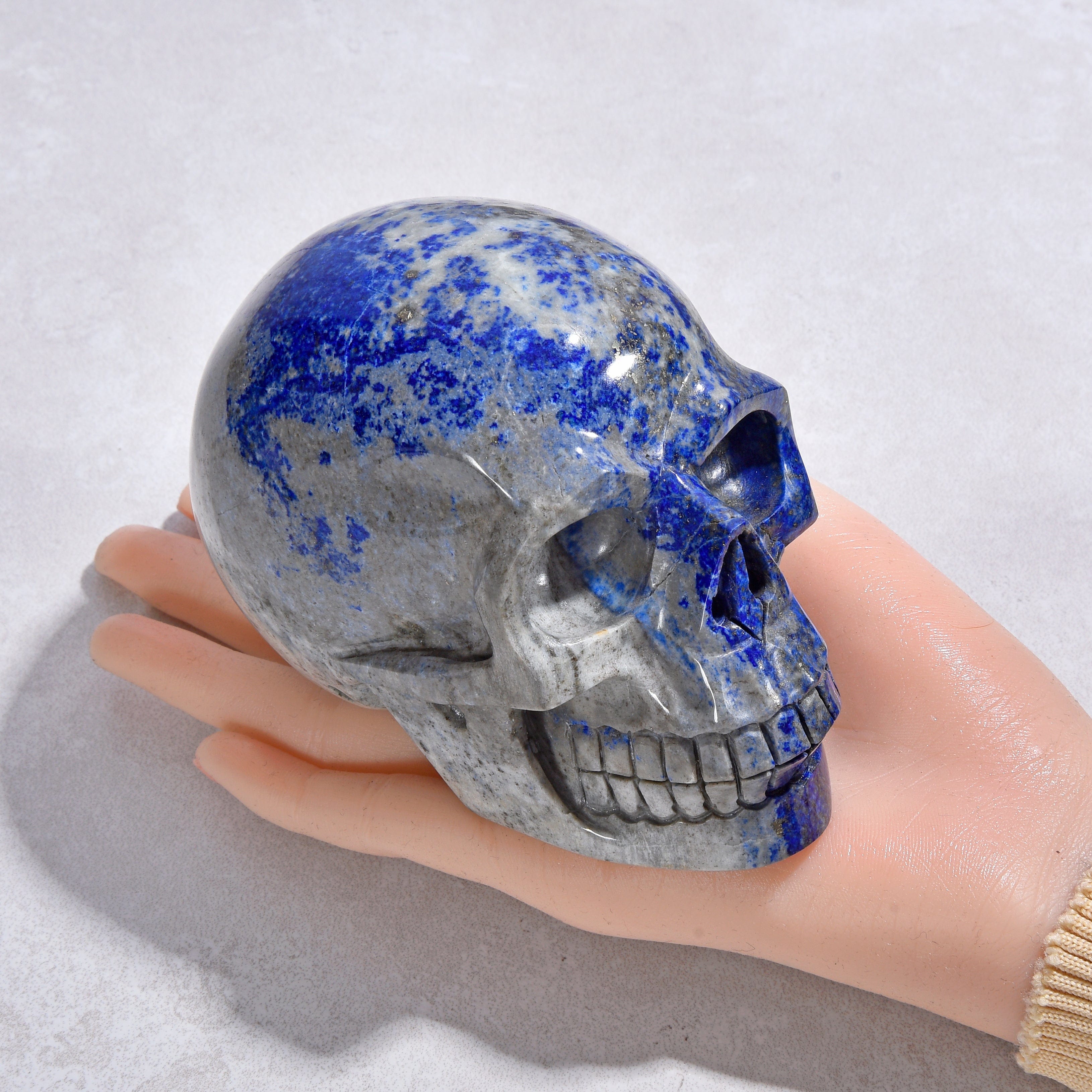 KALIFANO Gemstone Carvings 3" Natural Lapis Skull Gemstone Carving CVLSK.1900.01