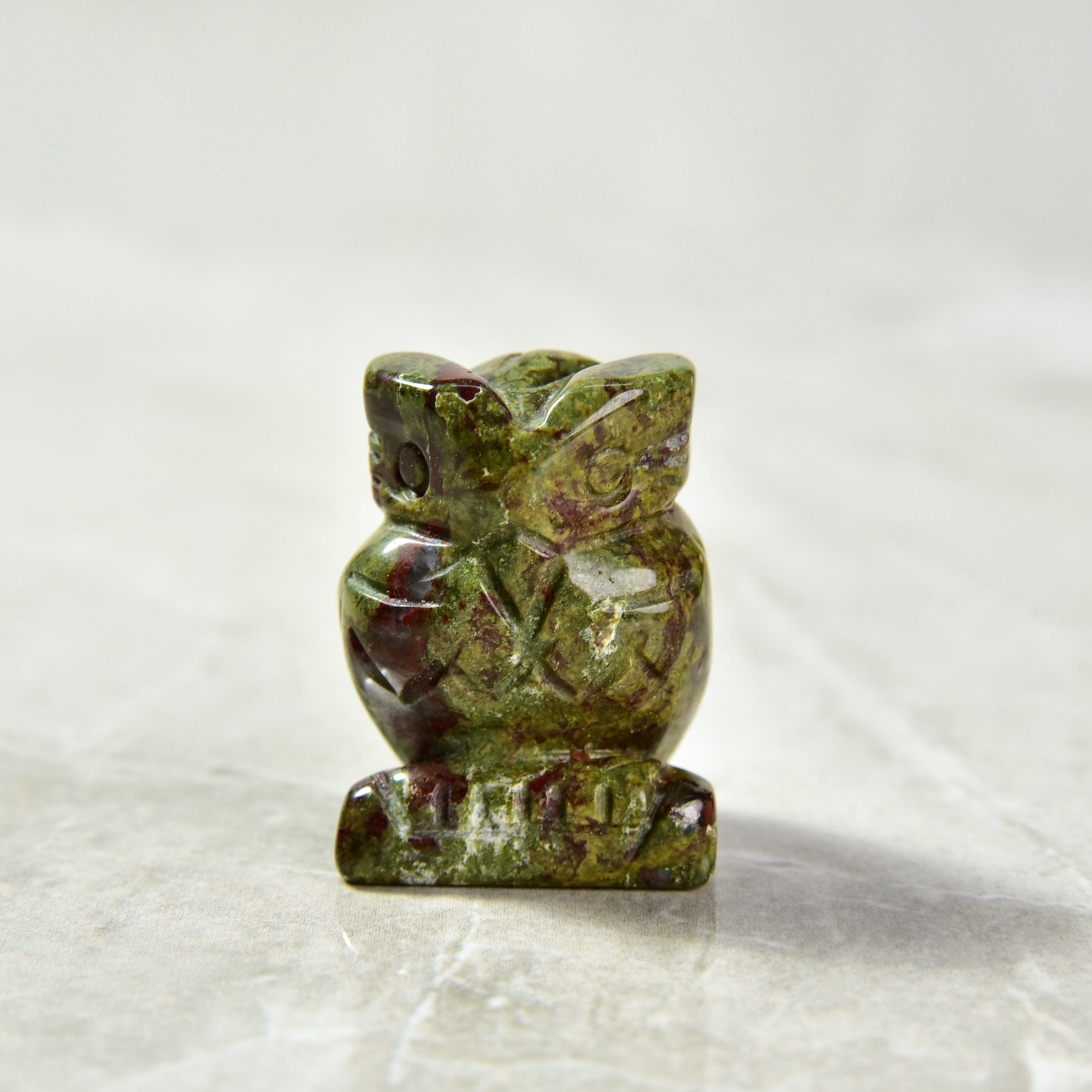 Kalifano Gemstone Carvings Bloodstone Owl 1.5" Natural Gemstone Carving CV12-O-BS