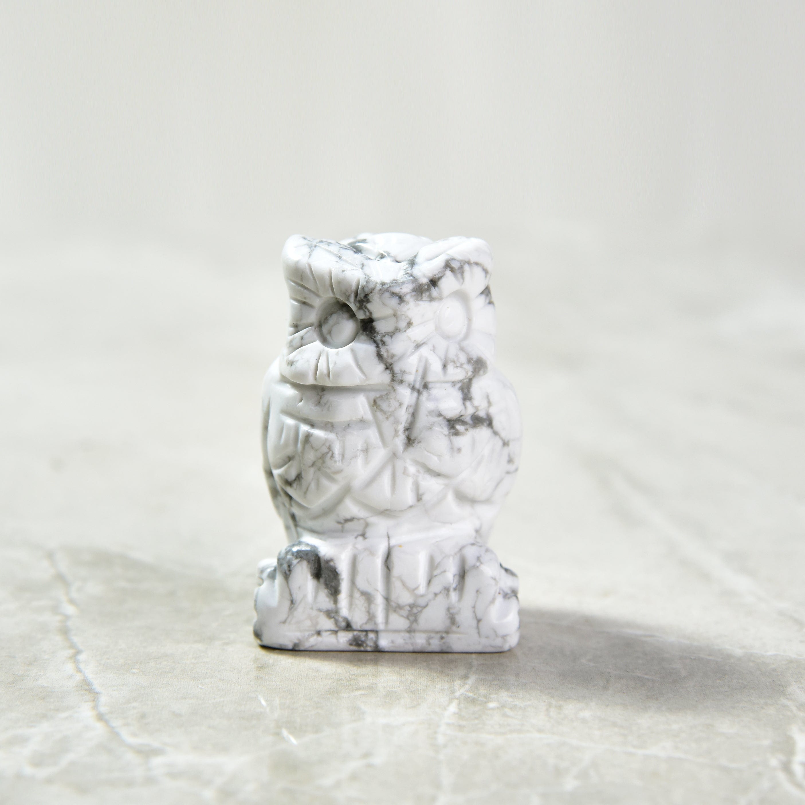 Kalifano Gemstone Carvings Howlite Owl  2'' Natural Gemstone Carving CV28-O-HT