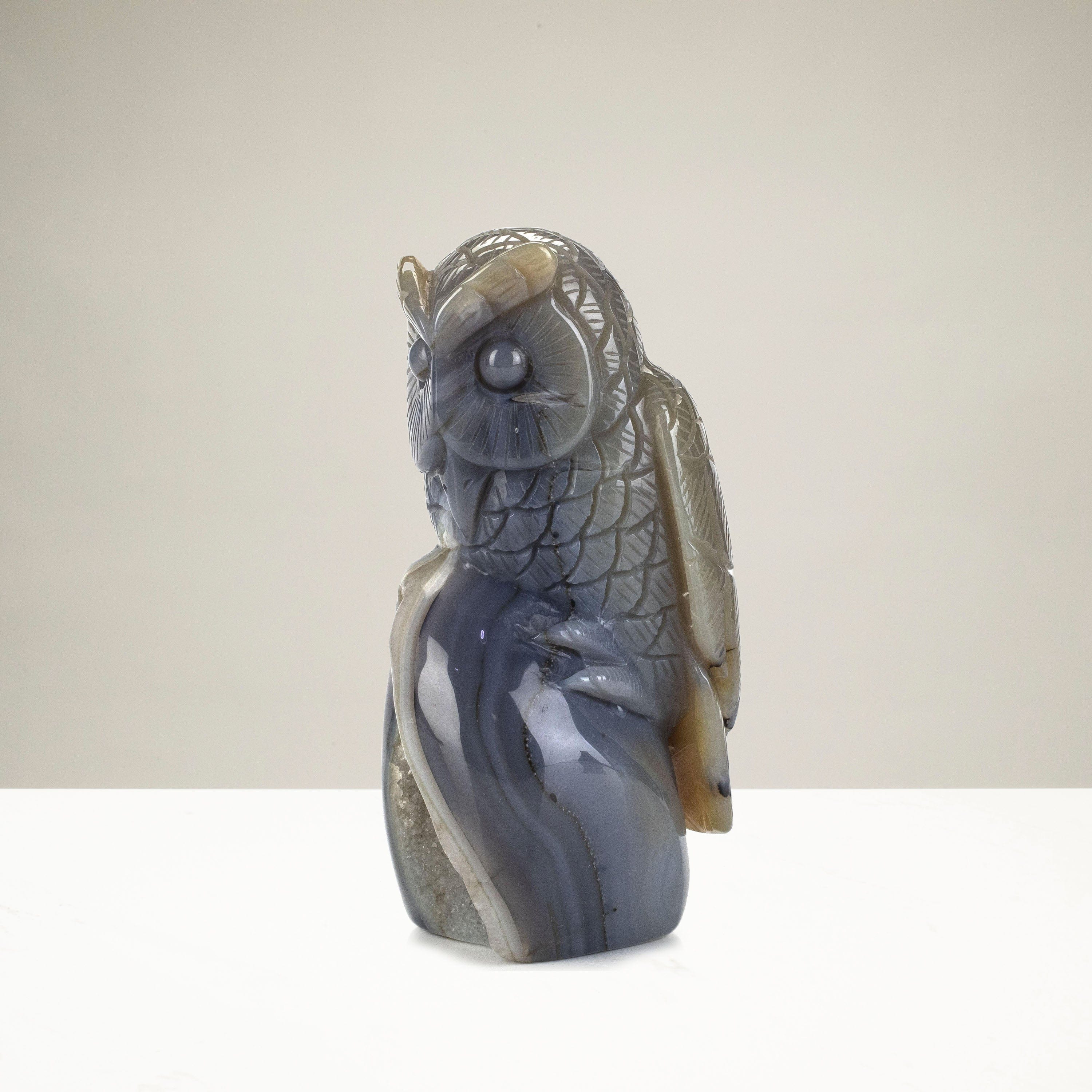 Kalifano Gemstone Carvings Natural Brazilian Blue Lace Agate Owl Animal Carving - 5.7 in CV388.001