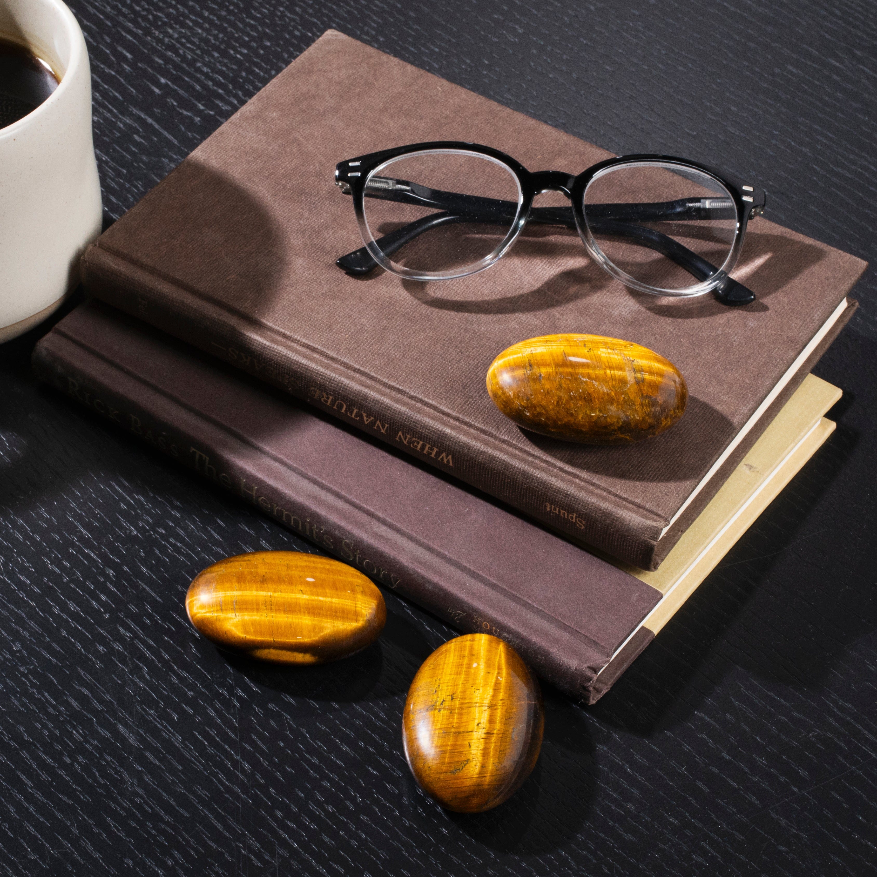 KALIFANO Gemstone Carvings Tiger Eye Palm Stone PS60-TE