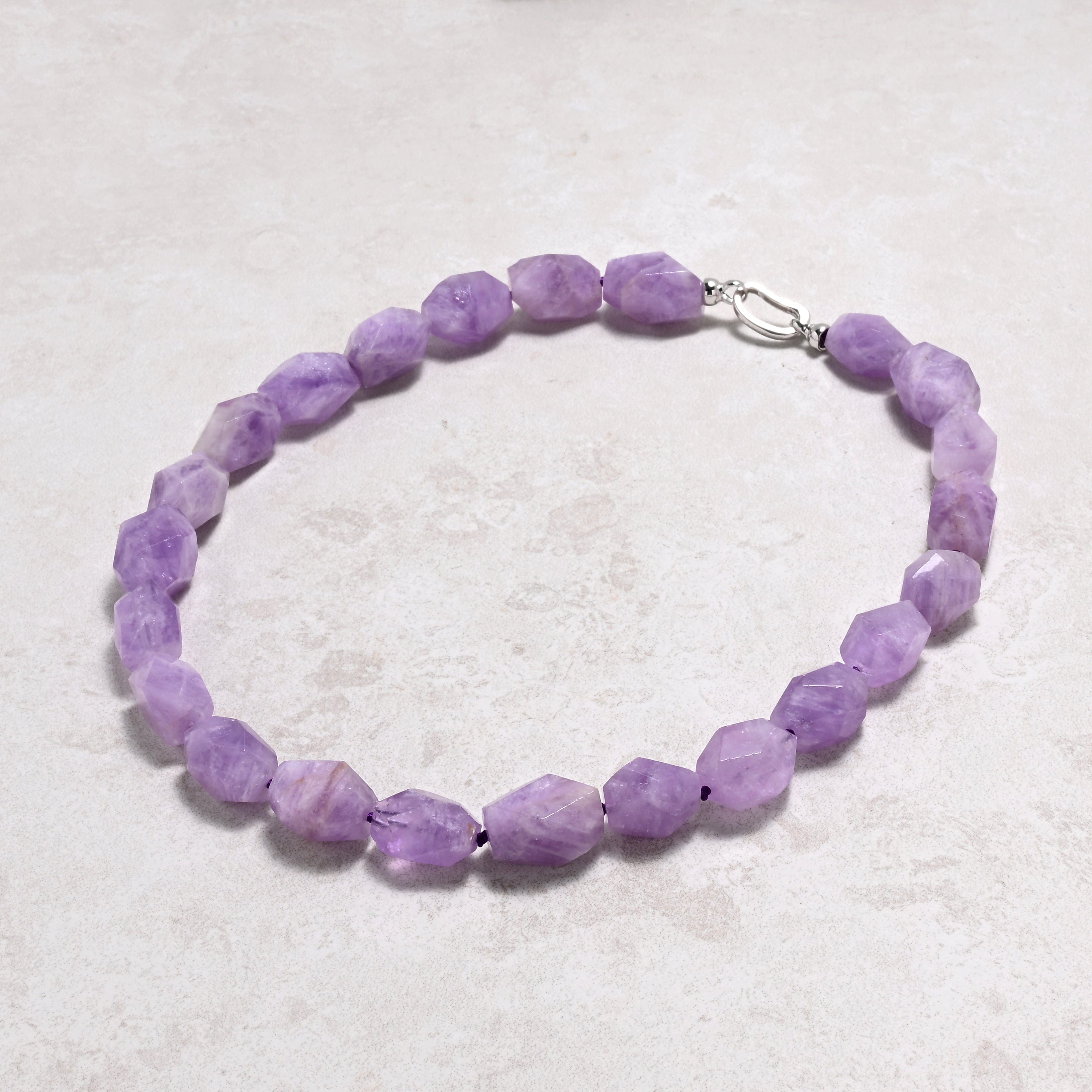 KALIFANO Gemstone Jewelry 22in Amethyst Gemstone Necklace with Sterling Silver Clasp 925N-16-AM